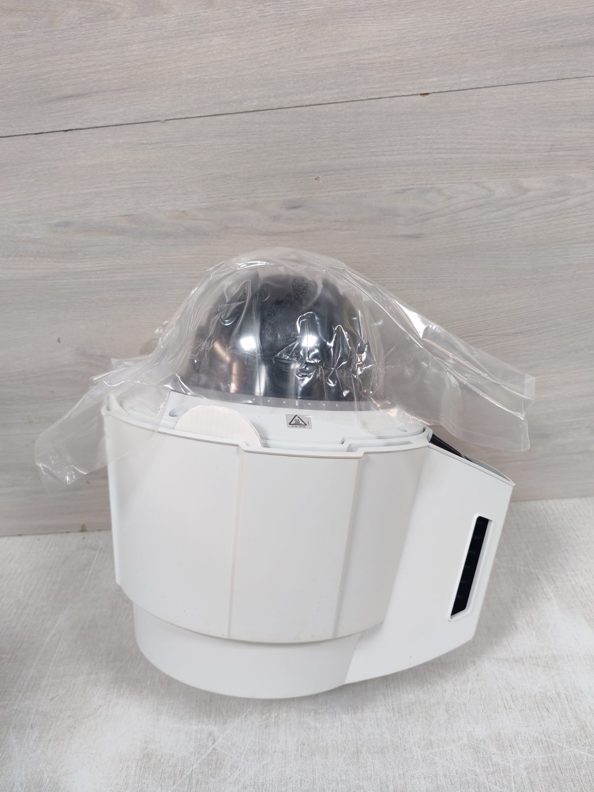 Axis Q6055-C AXIS Q6055-C 50 Hz P/N: 0942-001 PTZ Dome Network Camera 9