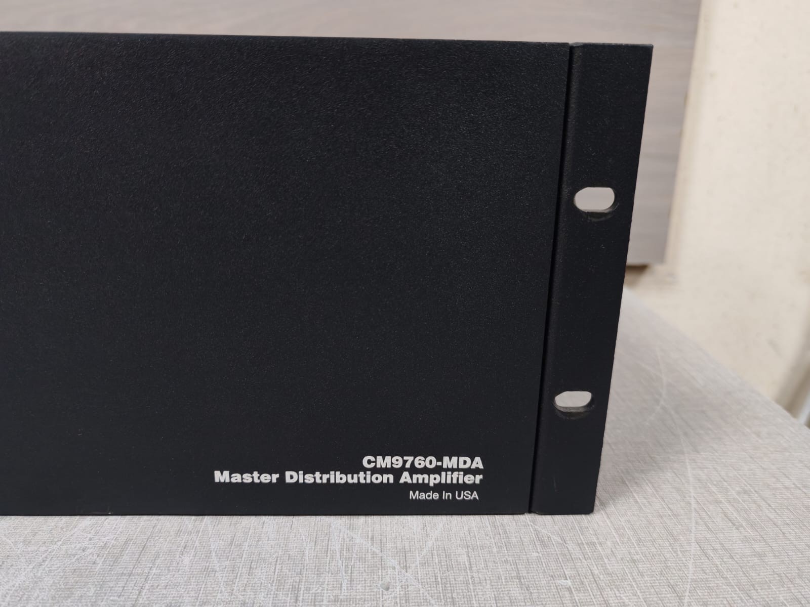Pelco SYTEM-9760 PELCO SYTEM 9760 CM9760-MDA-X MASTER DISTRIBUTION AMPLIFIER 4