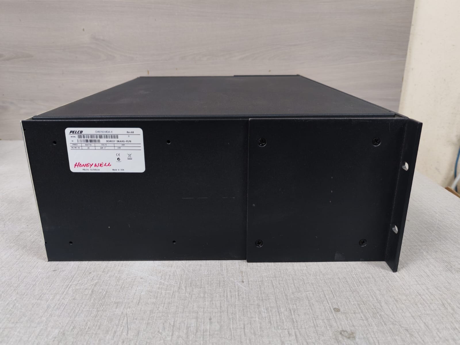 Pelco SYTEM-9760 PELCO SYTEM 9760 CM9760-MDA-X MASTER DISTRIBUTION AMPLIFIER 7