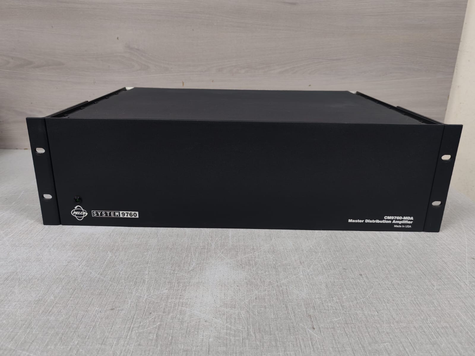 PELCO SYTEM 9760 CM9760-MDA-X MASTER DISTRIBUTION AMPLIFIER