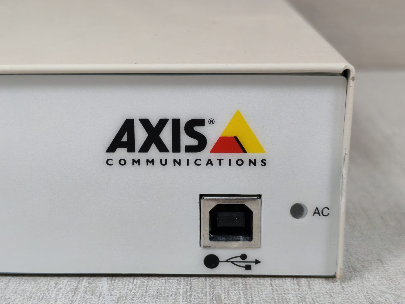 Axis POE370U-480-8A-R Axis Communication POE370U-480-8A-R Midspan 8 Port Ethernet Switch 2