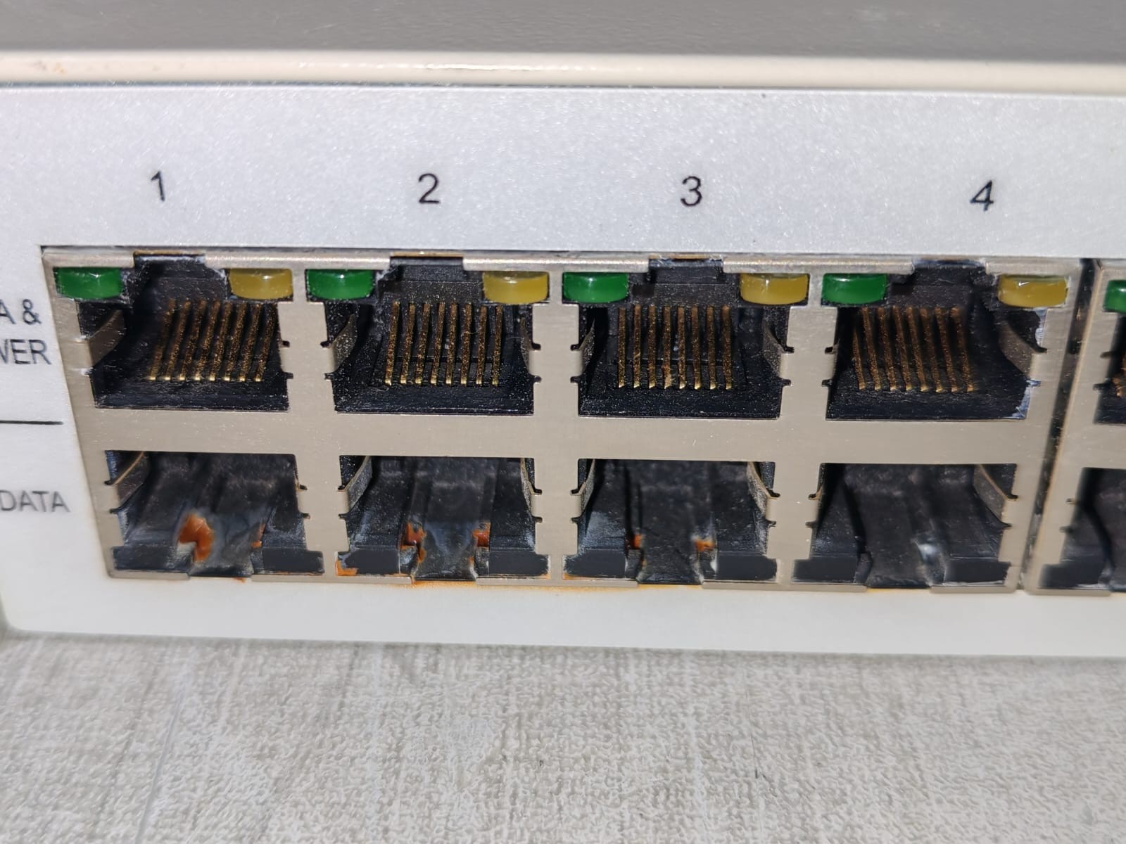 Axis POE370U-480-8A-R Axis Communication POE370U-480-8A-R Midspan 8 Port Ethernet Switch 4