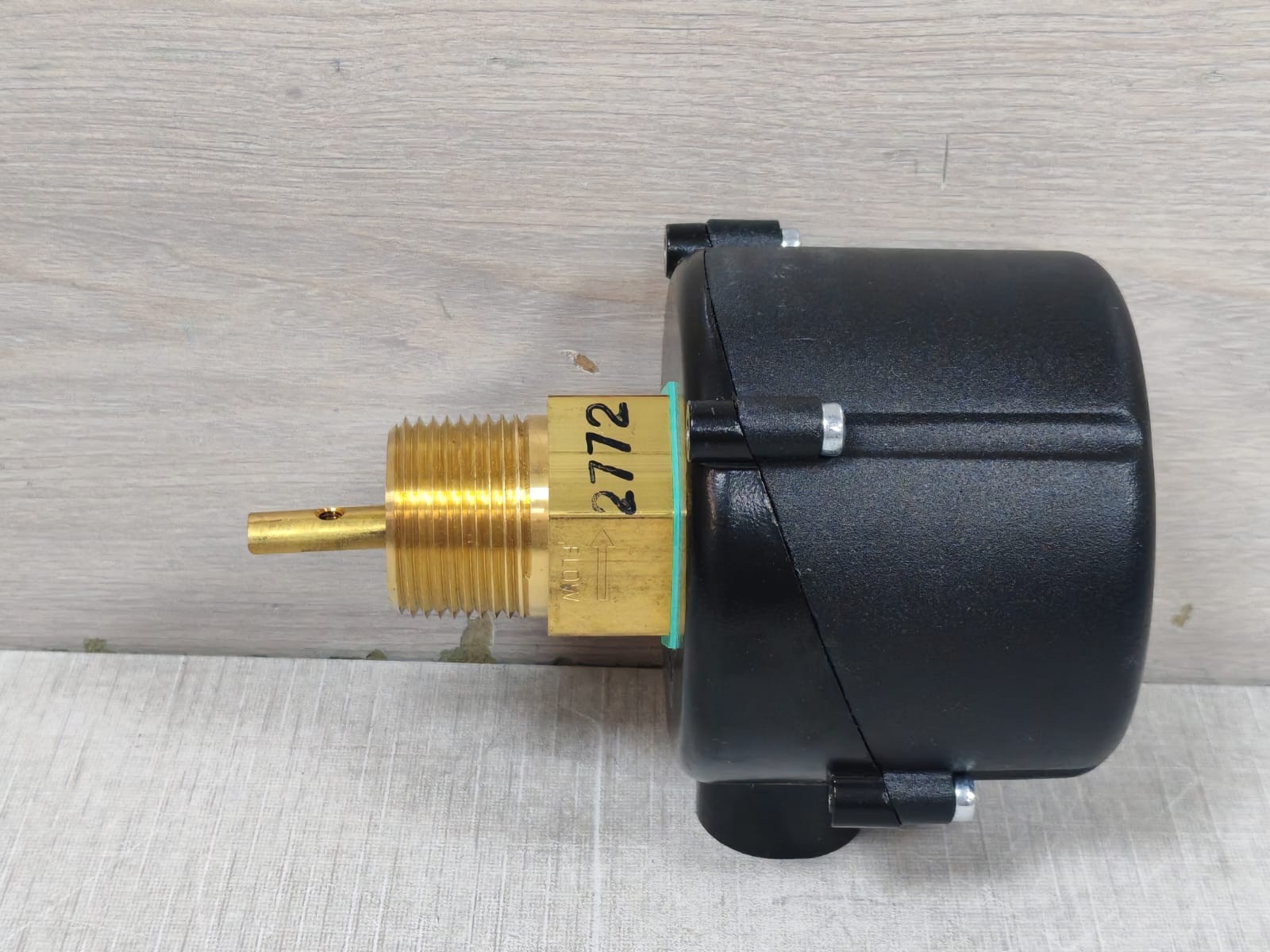 McDonnell & Miller FS-254 McDonnell & Miller FS-254 Flow Switch 7