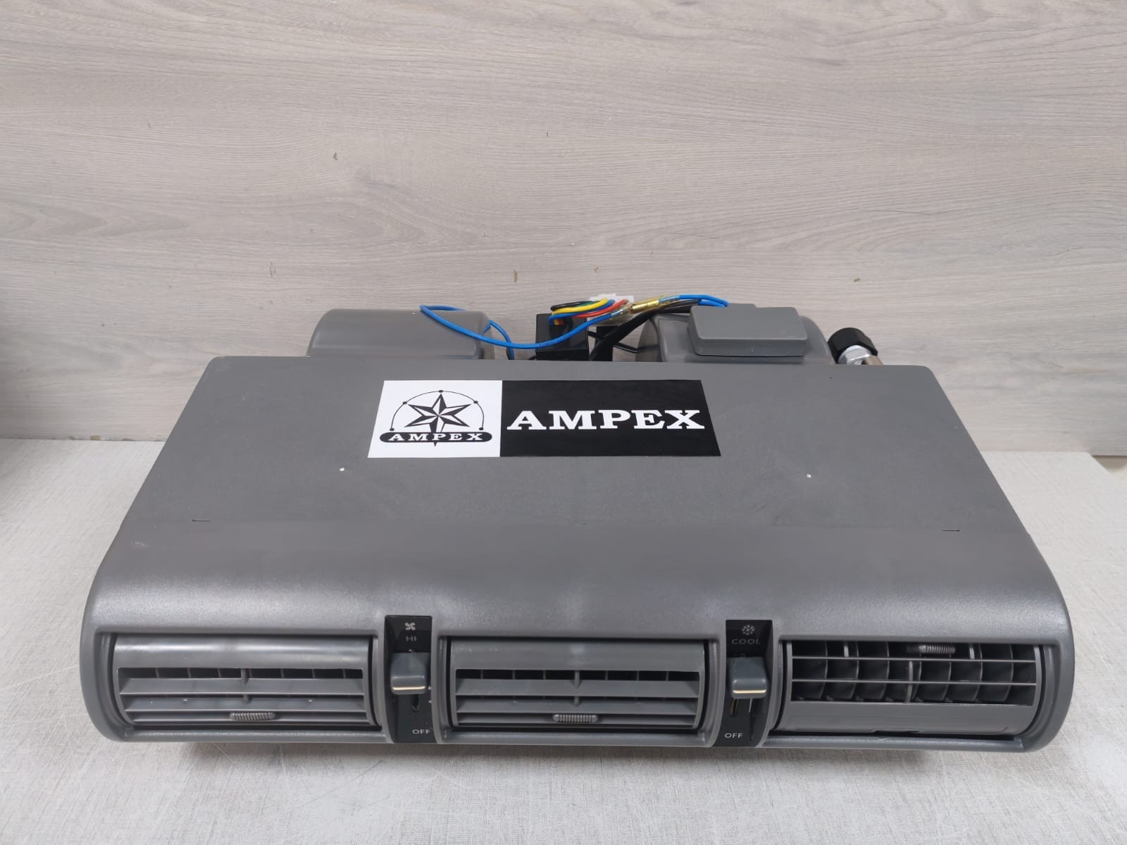 AMPEX AM-20012 AMPEX AM 20012 Car Air Conditioner 12 Volt/RPM 3350 2