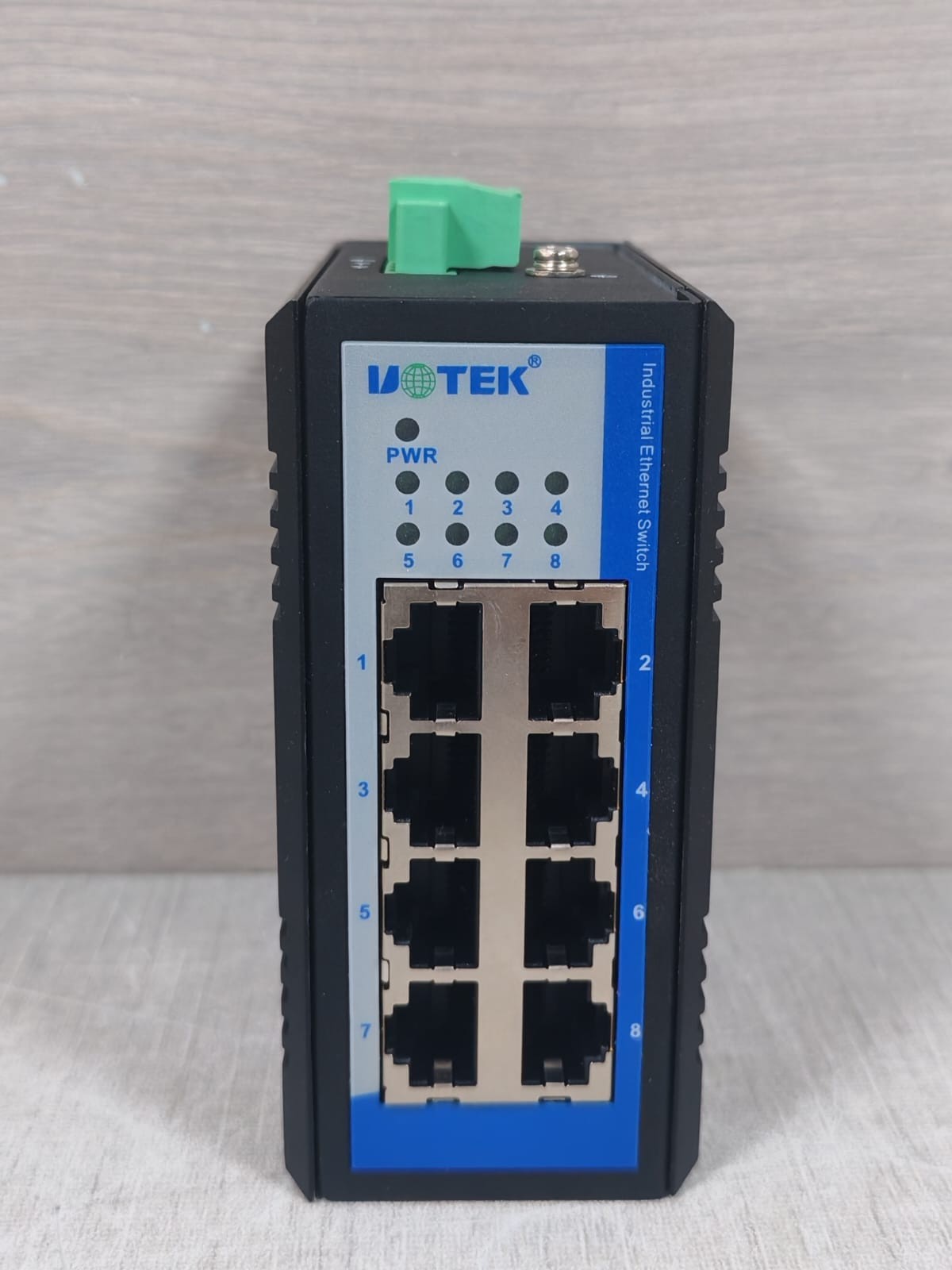 UOTEK UT-6408GC 8-Port 1000M Unmanaged Ethernet Switch