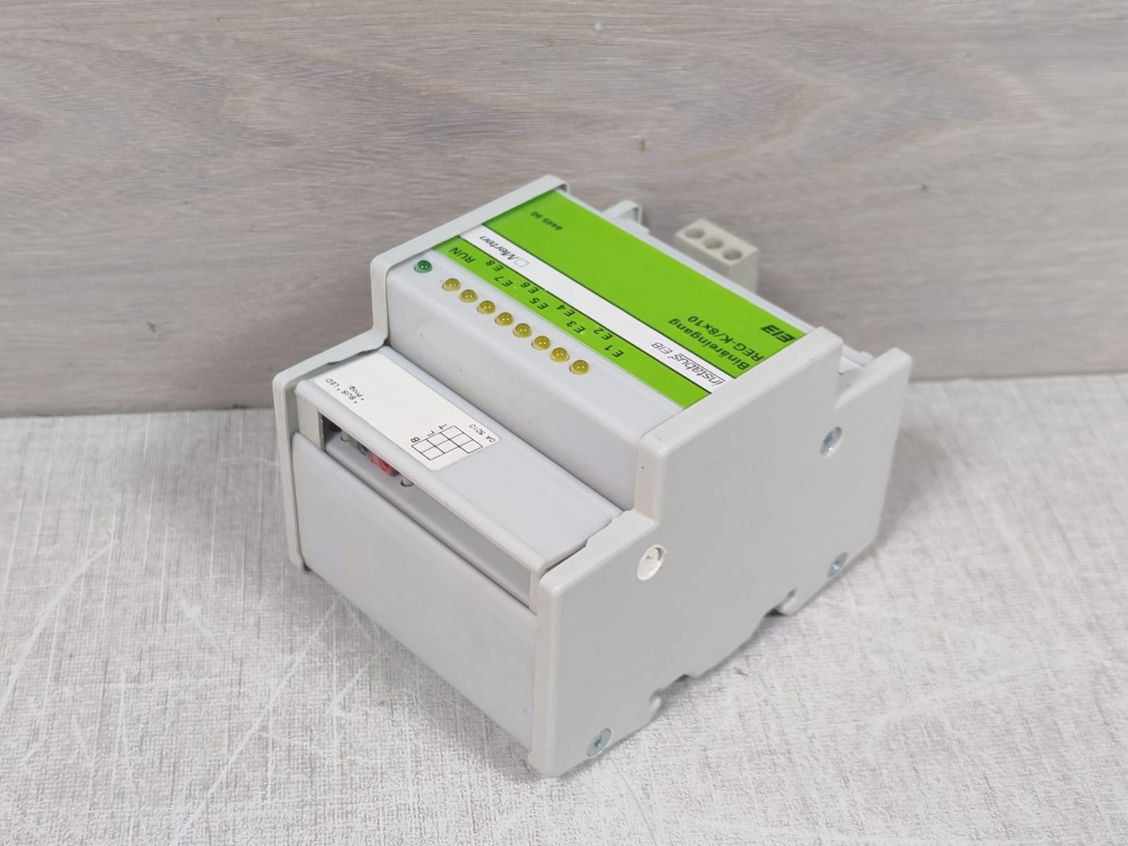 Merten 644590 Merten 644590 Binary Input REG-K/8x10 8