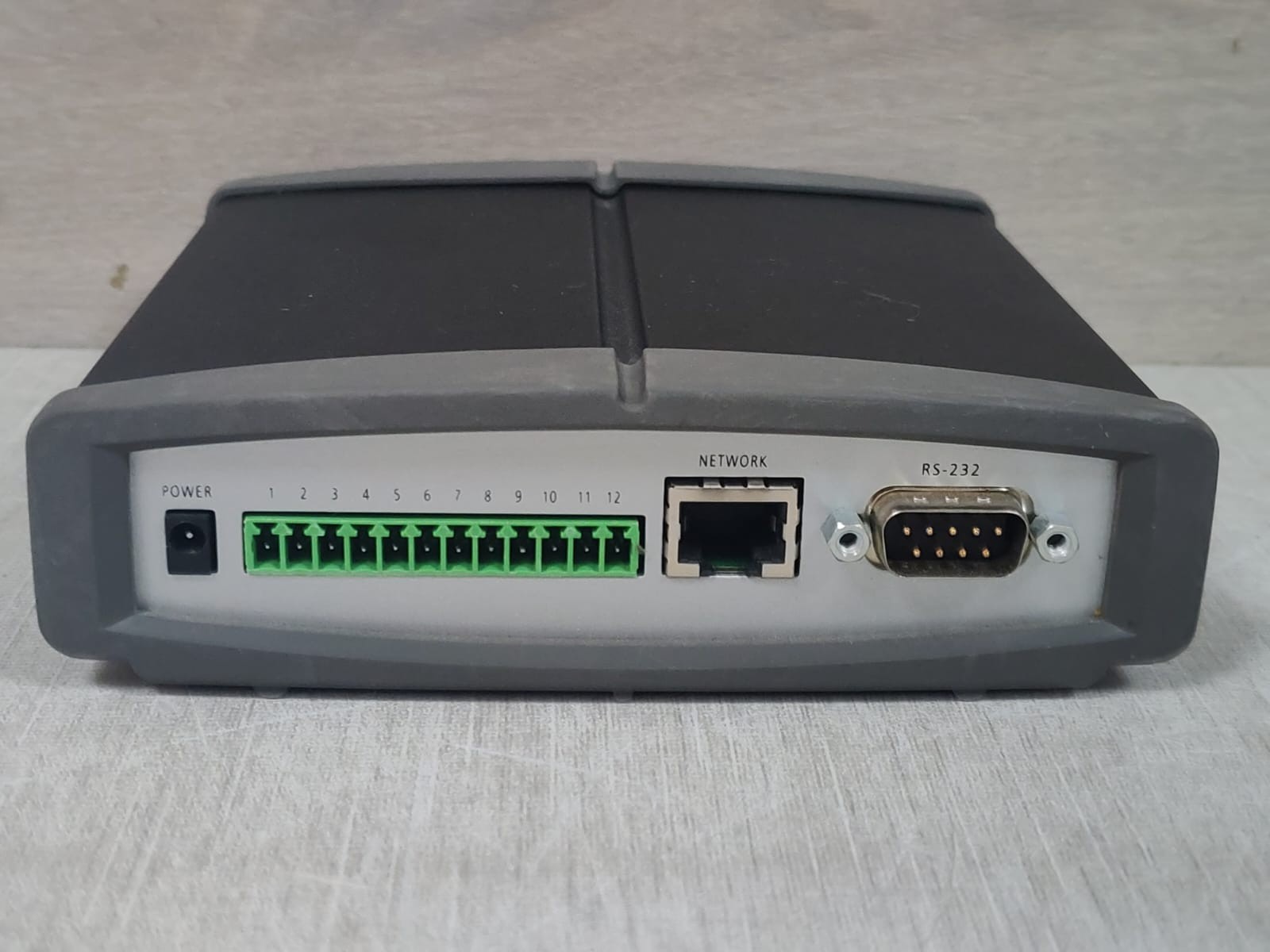 AXIS COMMUNICATIONS 0186-001-04 AXIS COMMUNICATIONS 241S P/N 0186-001-04 VIDEO SERVER 10