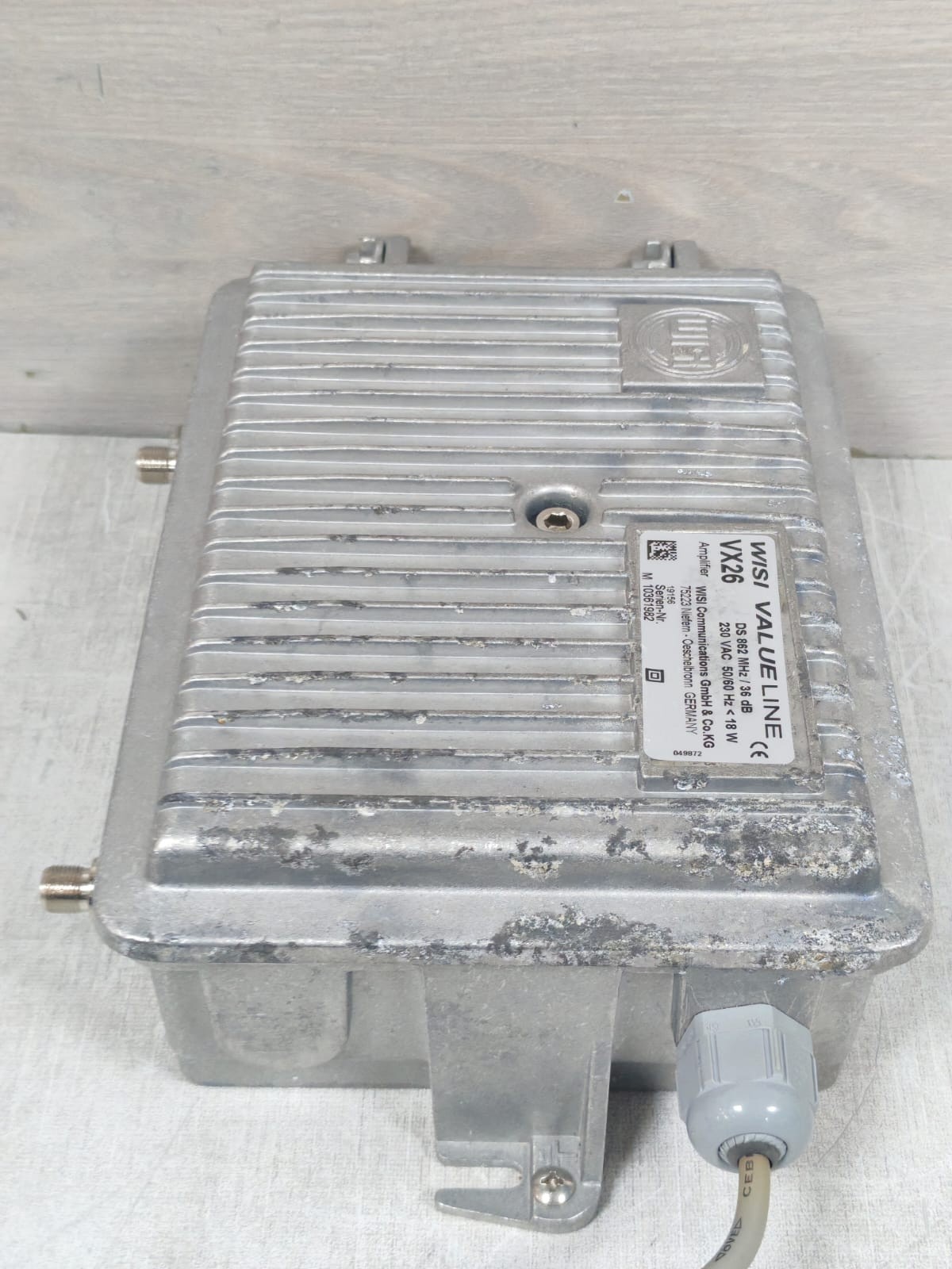 WISI COMMUNICATIONS VX26 WISI COMMUNICATIONS VALUE LINE VX26 DISTRIBUTION AMPLIFIER 5