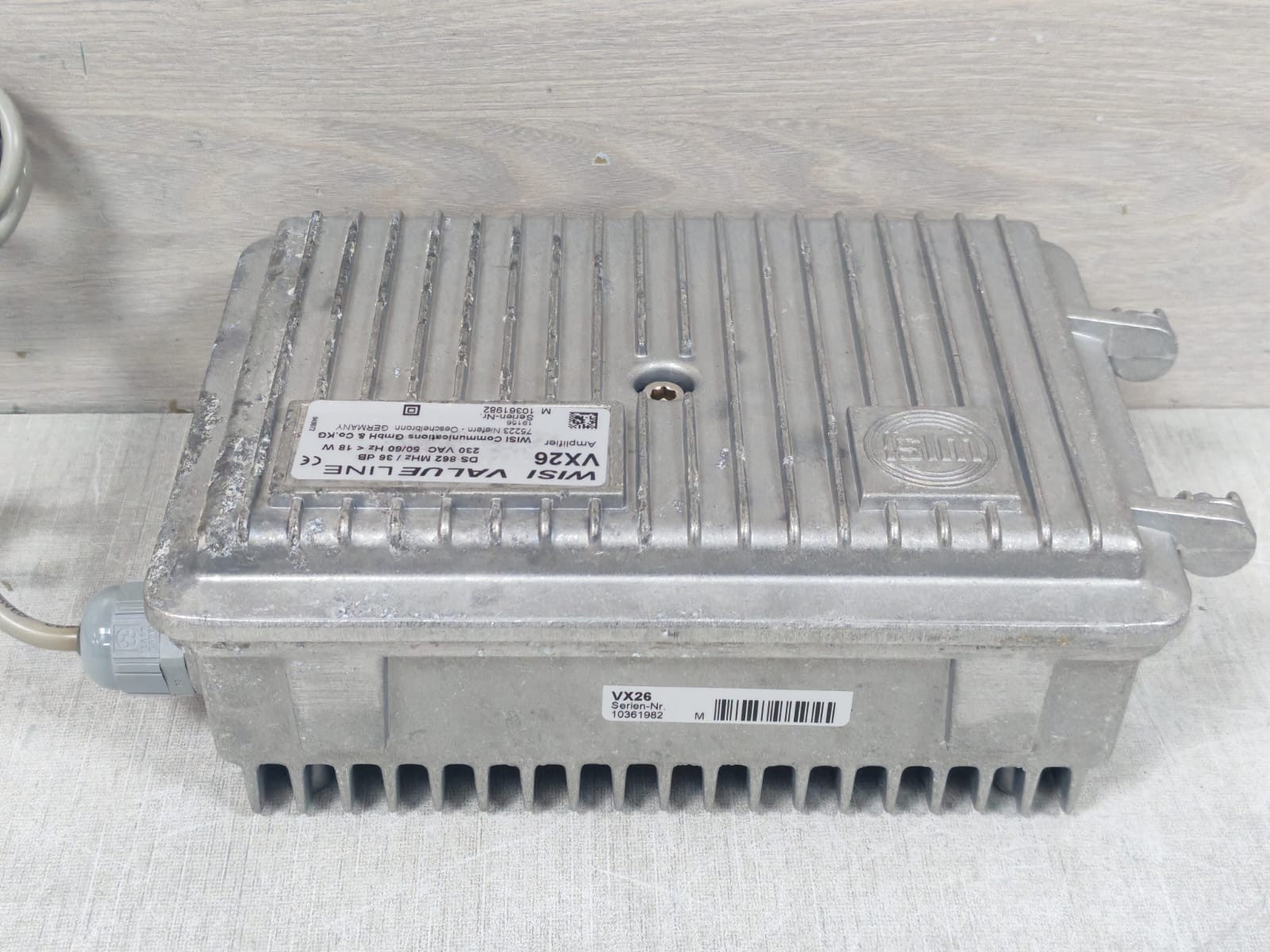 WISI COMMUNICATIONS VX26 WISI COMMUNICATIONS VALUE LINE VX26 DISTRIBUTION AMPLIFIER 8