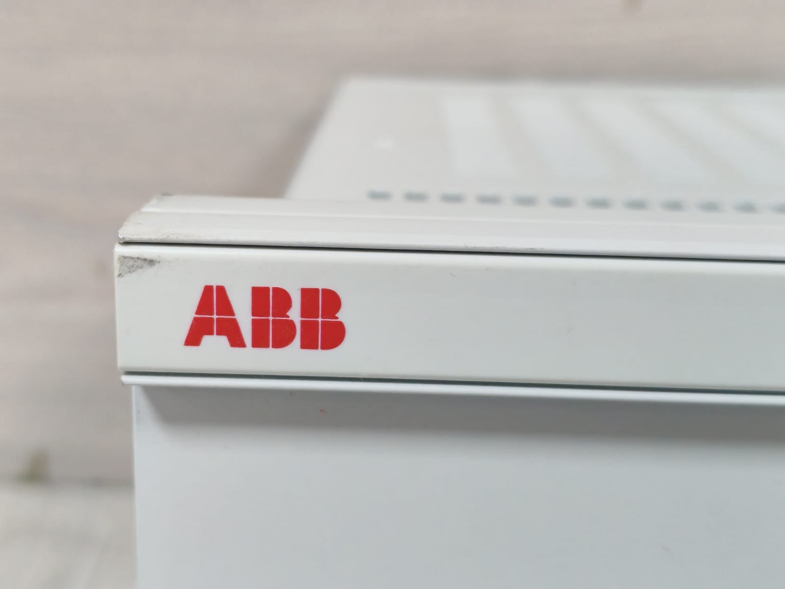 ABB RER111C / RER111C-A REV.E ABB RER111C / RER111C-A REV.E STAR COUPLER 100-240VAC/DC 2