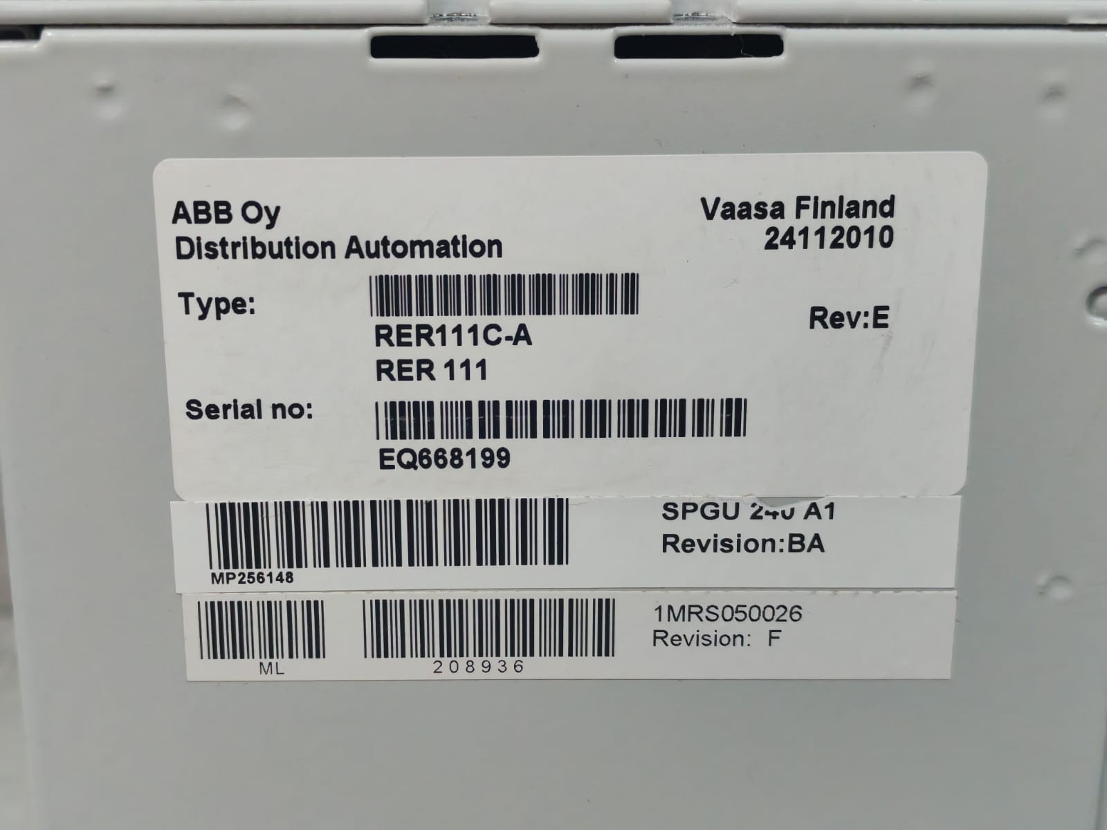 ABB RER111C / RER111C-A REV.E ABB RER111C / RER111C-A REV.E STAR COUPLER 100-240VAC/DC 10