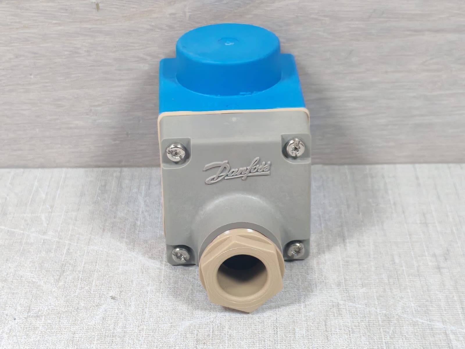 Danfoss 018F6192 Danfoss 018F6192 Coil For Solenoid Valve 8