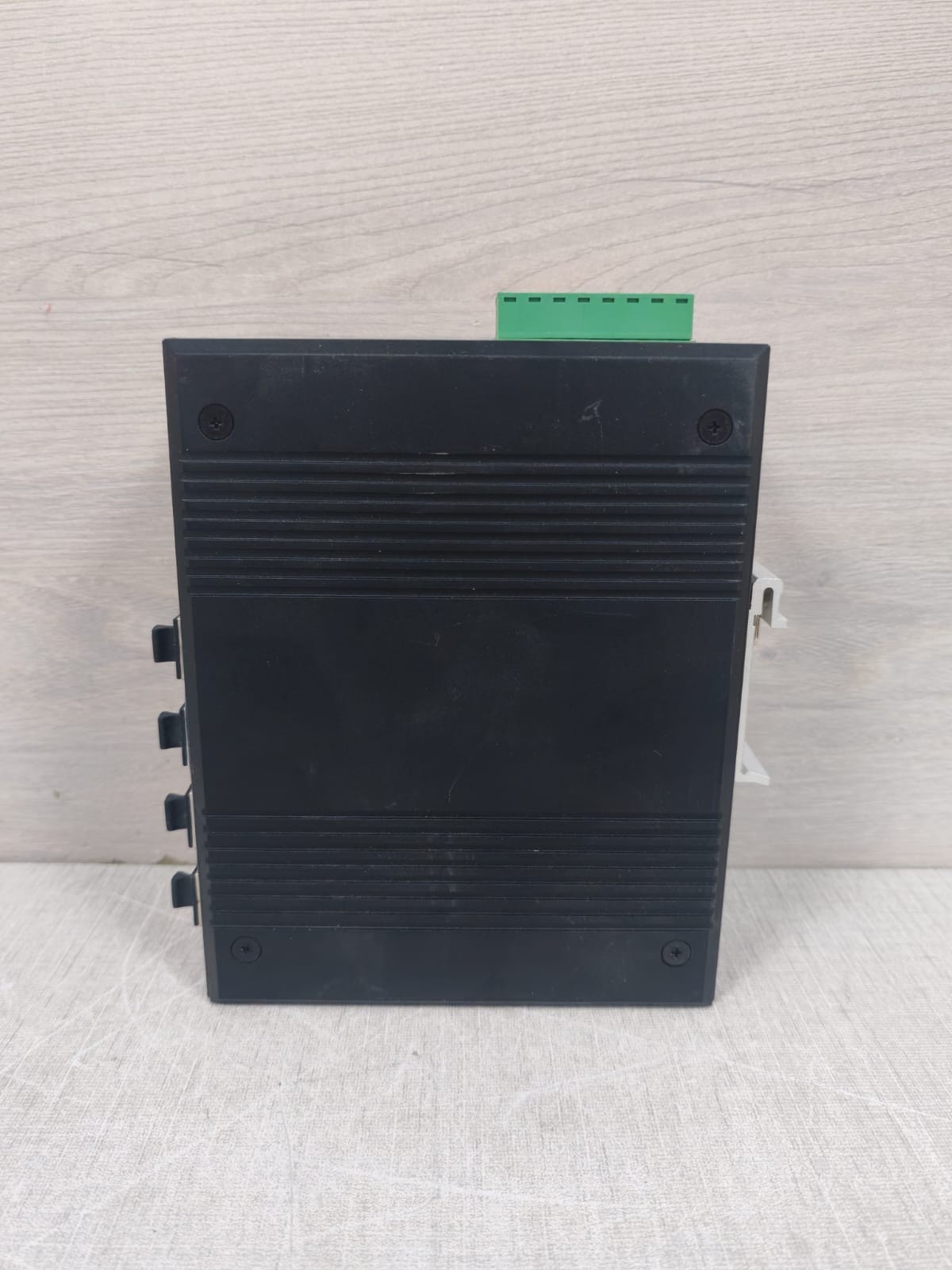 UOTEK UT-62020G-8GT4GP-BND UOTEK UT-62020G-8GT4GP-BND 12-PORT ALL GIGABIT MANAGED ETEHRNET SWITCH 4