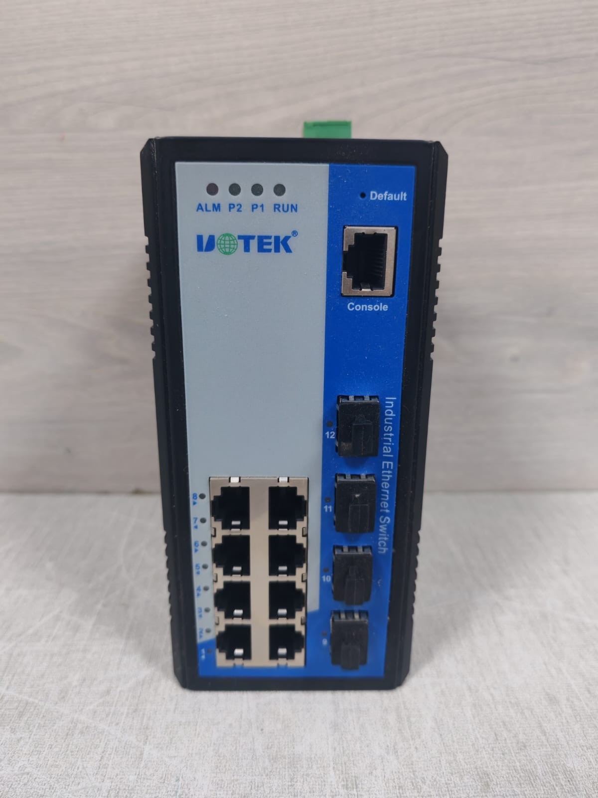 UOTEK UT-62020G-8GT4GP-BND 12-PORT ALL GIGABIT MANAGED ETEHRNET SWITCH