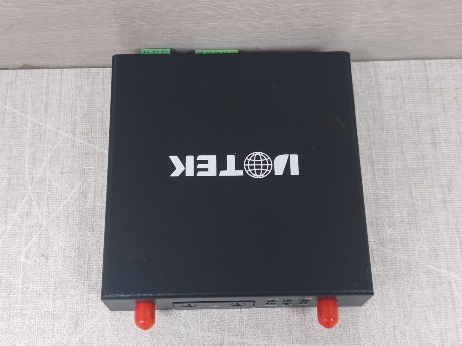 Uotek R9505-FS UOTEK R9505-FS 4G(1WAN+1LAN) INDUSTRIAL ROUTER 6
