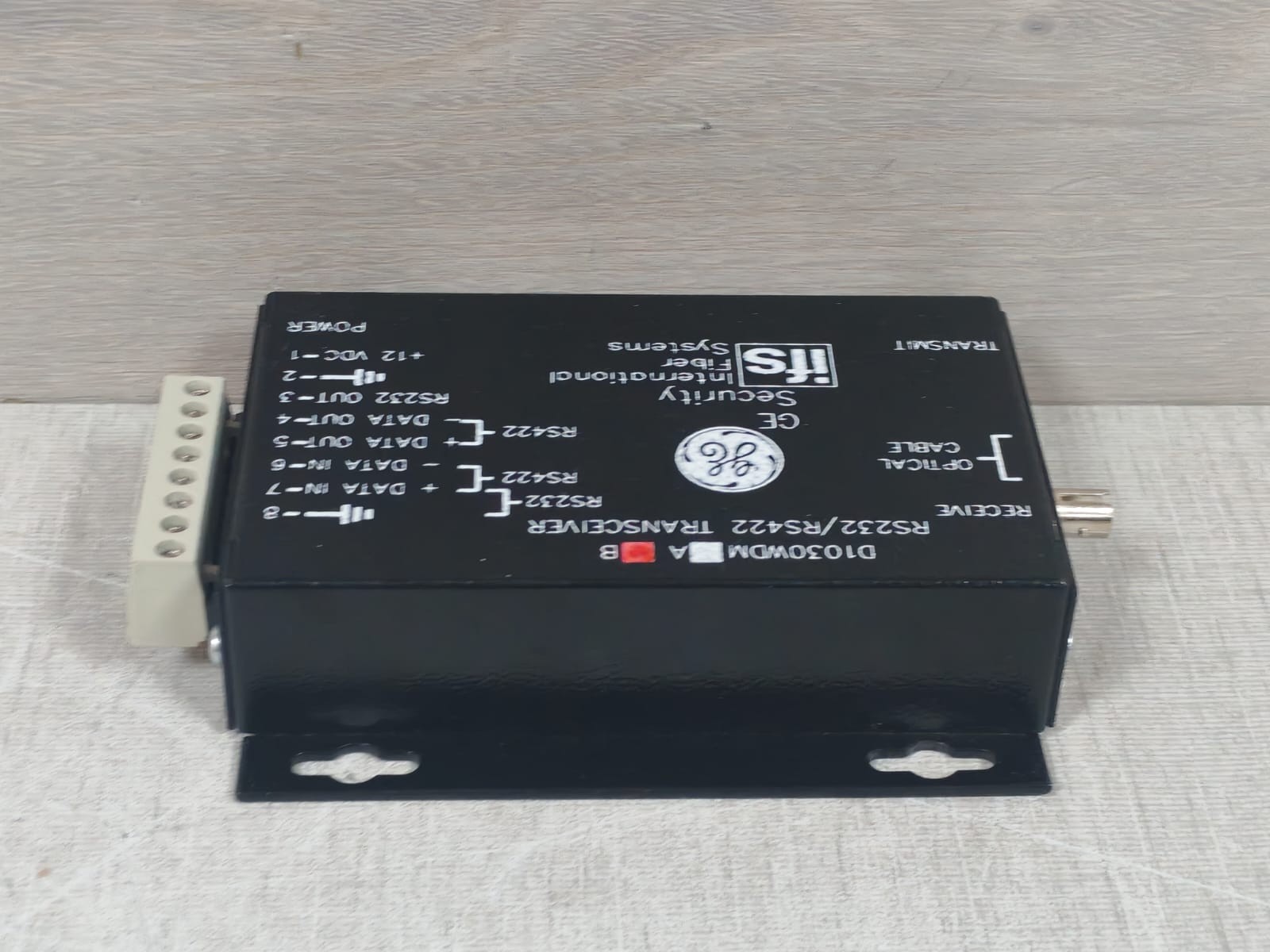 GE D1030WDMB GE SECURITY INTERNATIONAL FIBER SYSTEMS D1030WDMB RS232/RS422 TRANSCEIVER 6
