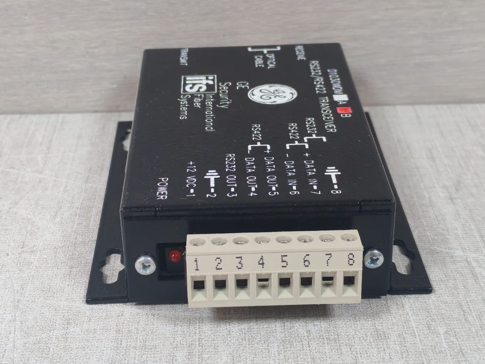 GE D1030WDMB GE SECURITY INTERNATIONAL FIBER SYSTEMS D1030WDMB RS232/RS422 TRANSCEIVER 7