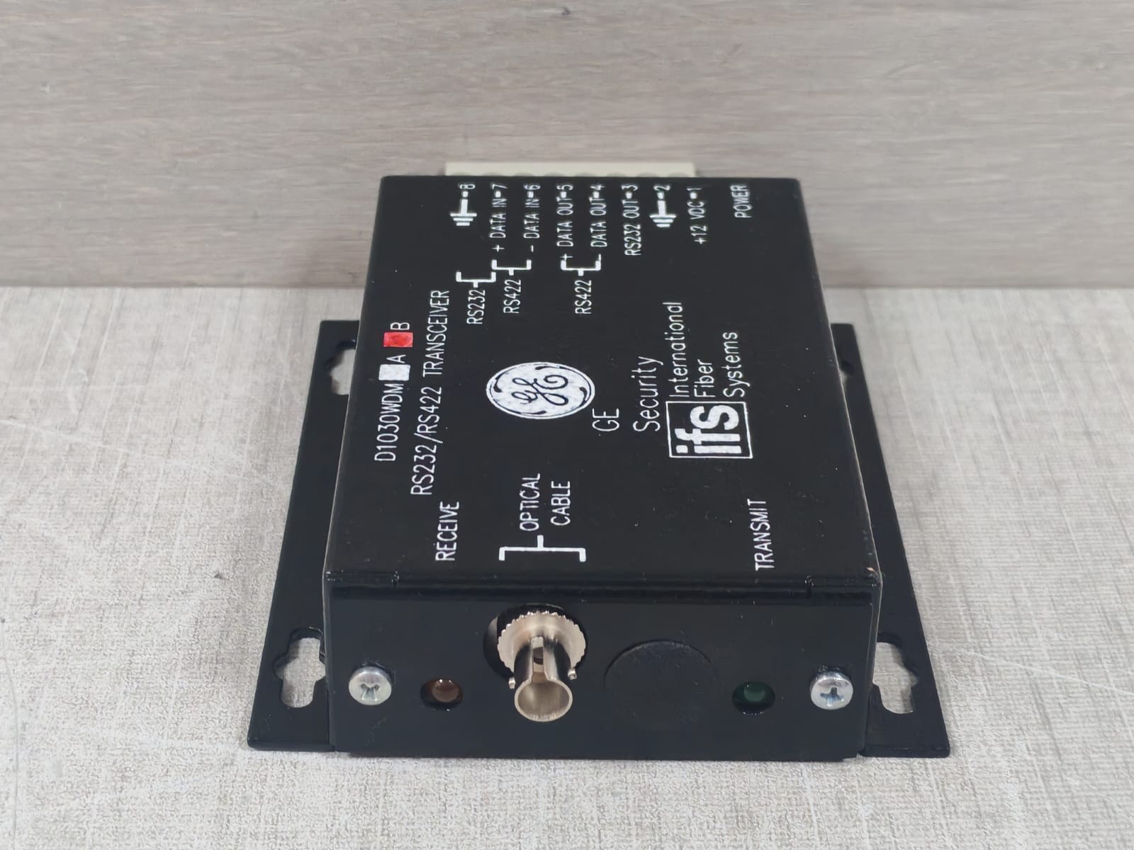 GE D1030WDMB GE SECURITY INTERNATIONAL FIBER SYSTEMS D1030WDMB RS232/RS422 TRANSCEIVER 8