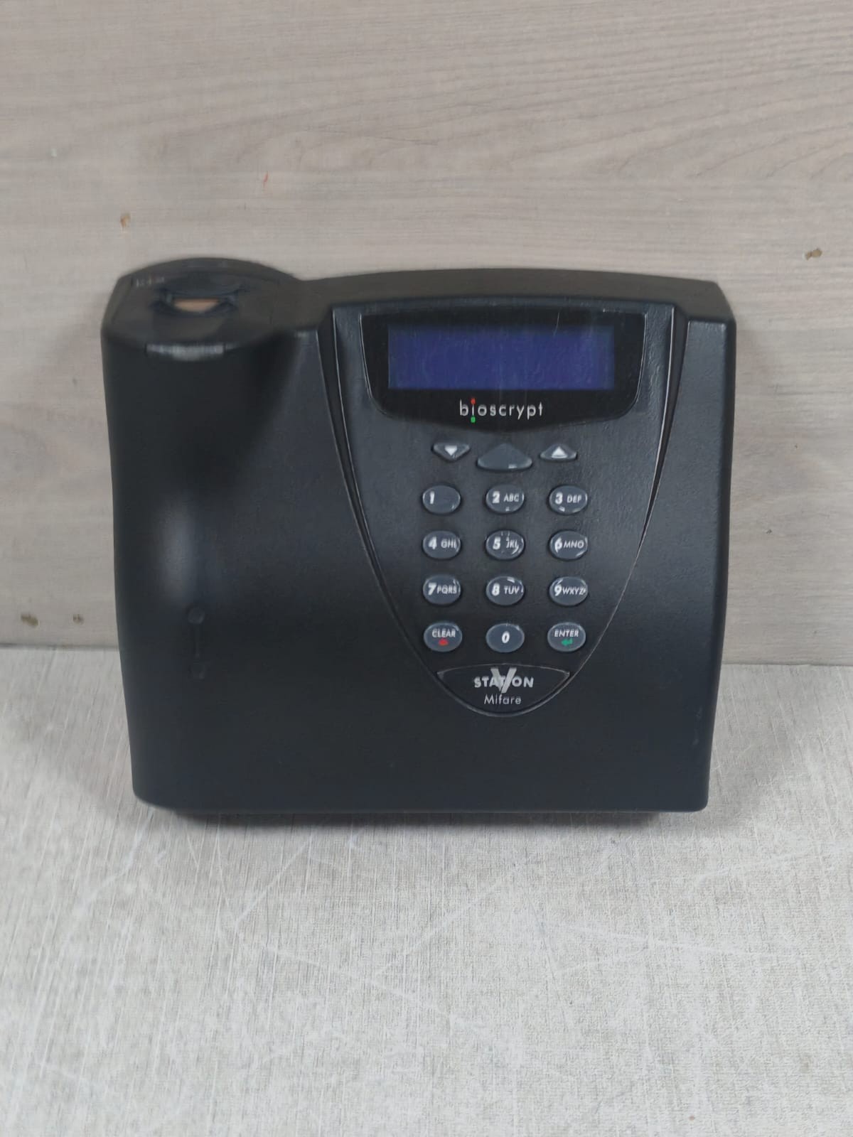 BIOSCRYPT V-STATION A,G,R P/N:871-25232-31R BIOSCRYPT V-STATION A,G,R P/N:871-25232-31R FINGERPRINT READER- INCOMPLETE ACCS 2