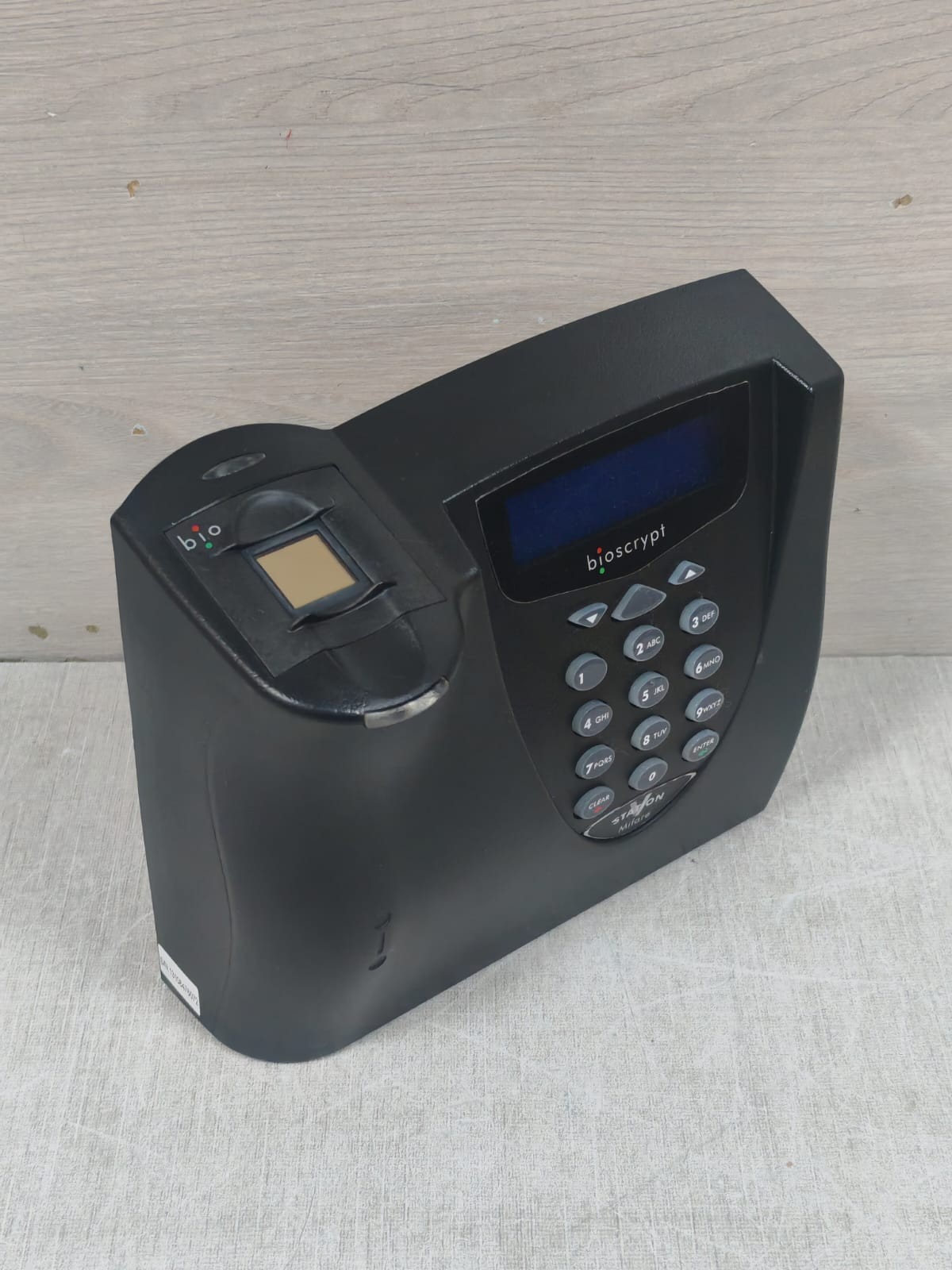 BIOSCRYPT V-STATION A,G,R P/N:871-25232-31R BIOSCRYPT V-STATION A,G,R P/N:871-25232-31R FINGERPRINT READER- INCOMPLETE ACCS 3
