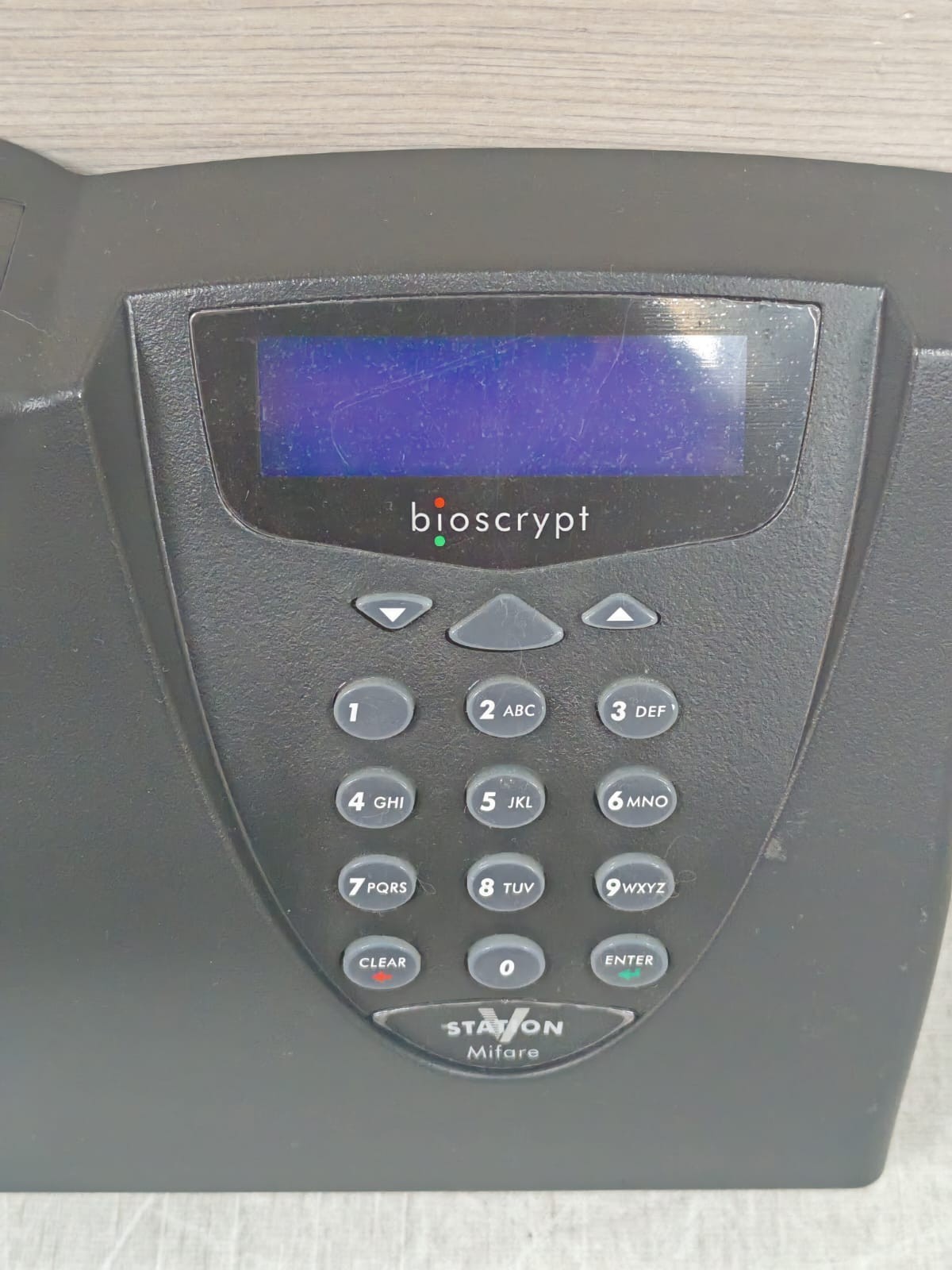 BIOSCRYPT V-STATION A,G,R P/N:871-25232-31R BIOSCRYPT V-STATION A,G,R P/N:871-25232-31R FINGERPRINT READER- INCOMPLETE ACCS 5