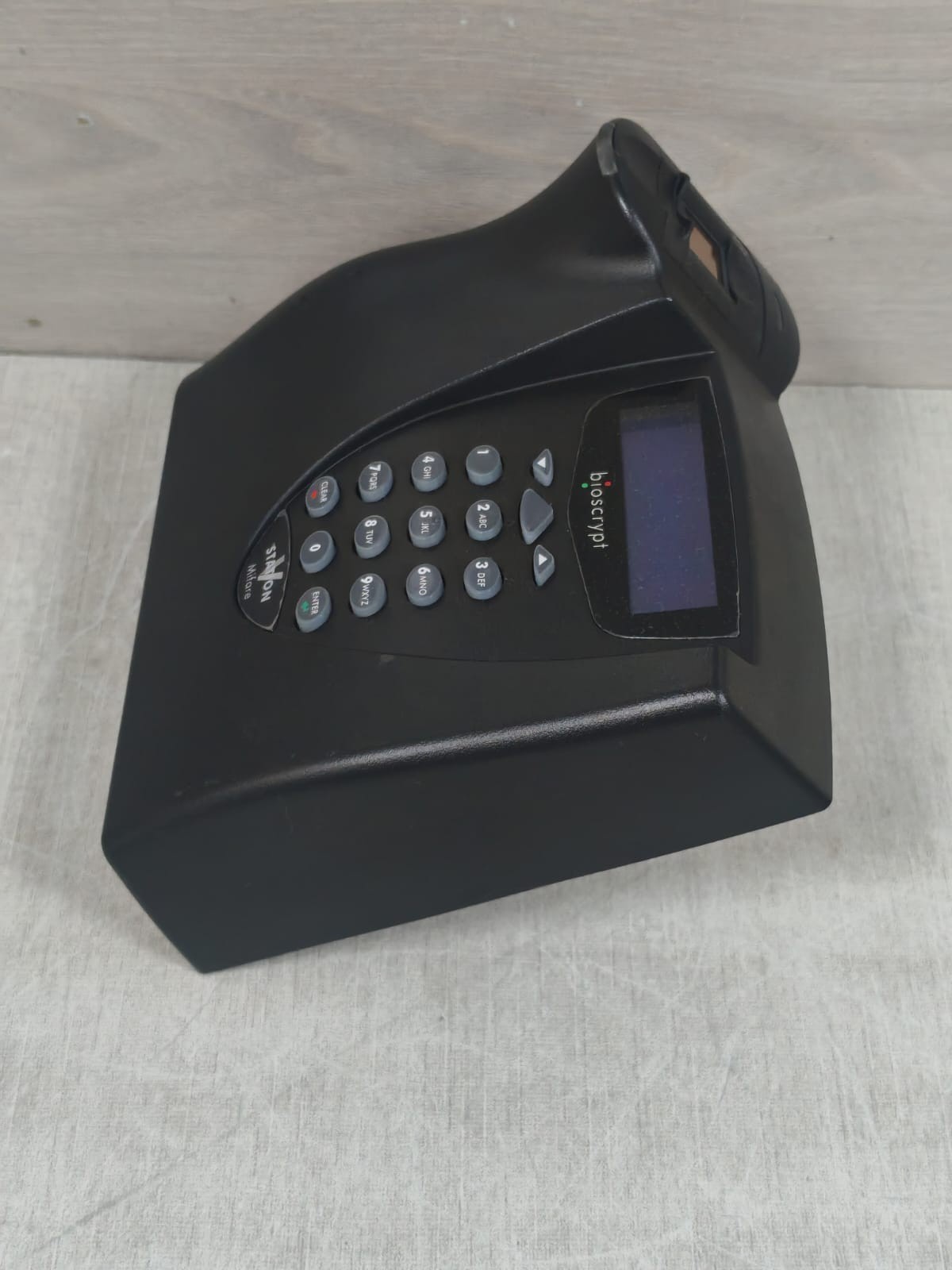 BIOSCRYPT V-STATION A,G,R P/N:871-25232-31R BIOSCRYPT V-STATION A,G,R P/N:871-25232-31R FINGERPRINT READER- INCOMPLETE ACCS 8
