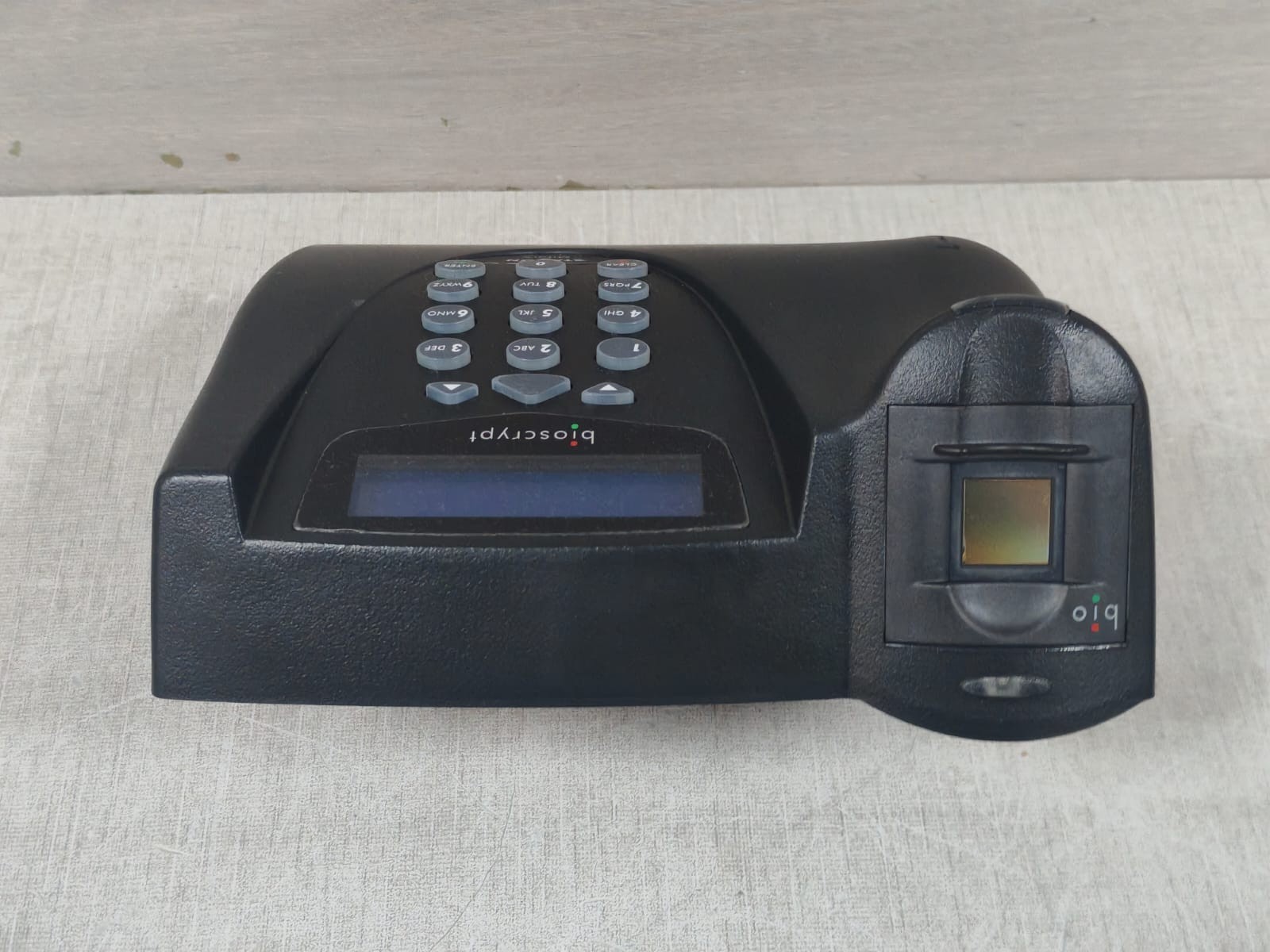 BIOSCRYPT V-STATION A,G,R P/N:871-25232-31R BIOSCRYPT V-STATION A,G,R P/N:871-25232-31R FINGERPRINT READER- INCOMPLETE ACCS 10