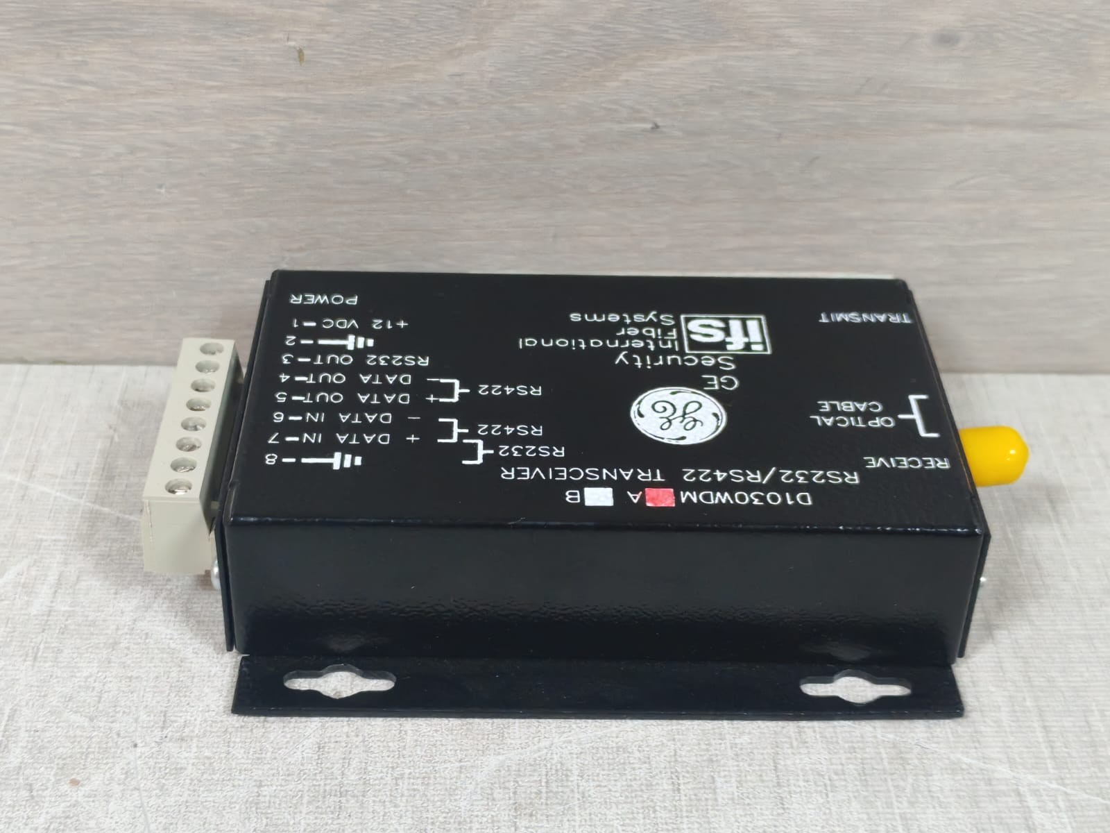 GE D1030WDMA GE SECURITY INTERNATIONAL FIBER SYSTEMS D1030WDMA RS232/RS422 TRANSCEIVER 6
