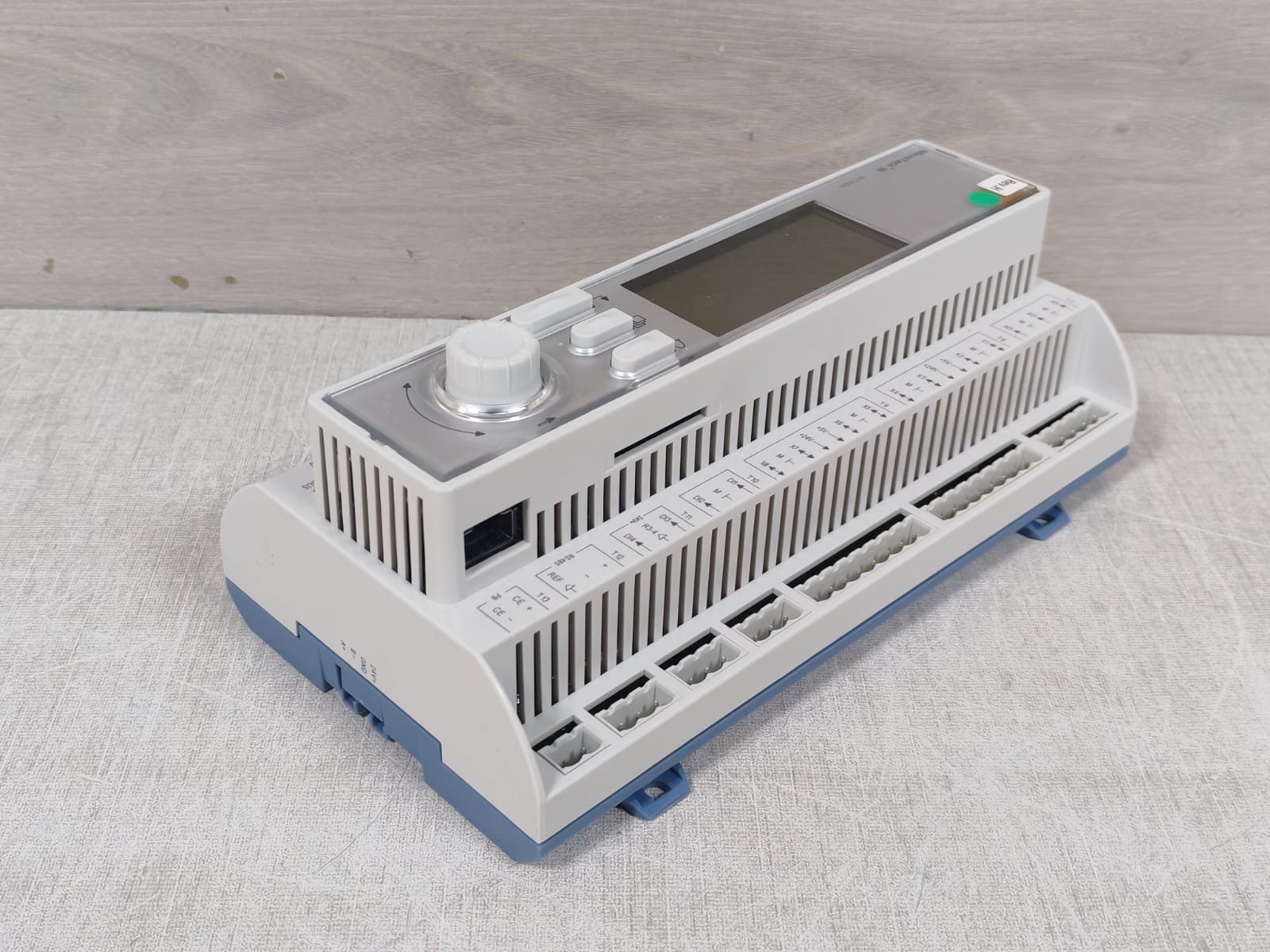 Siemens POL687.70/MCQ SIEMENS MICROTECH III MT3006 POL687.70/MCQ BASE CONTROLLER 10