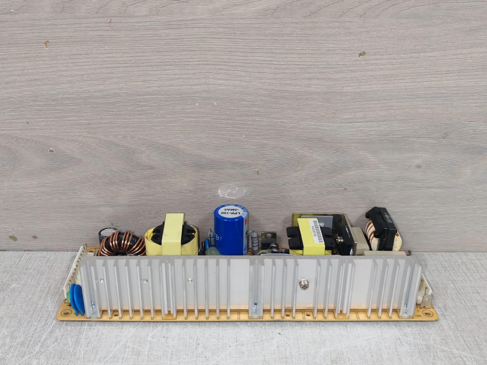 MEAN WELL LPP-150-R8 MEAN WELL LPP-150-R8 POWER SUPPLY 7