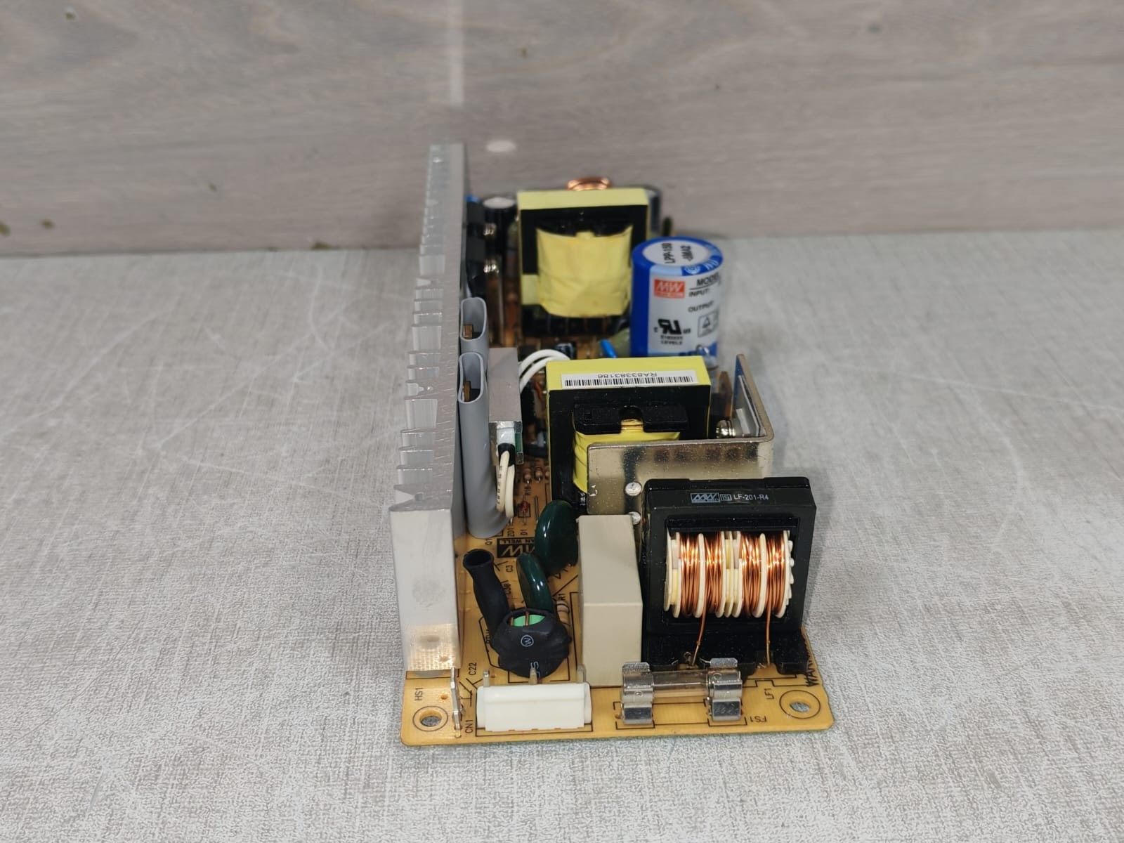 MEAN WELL LPP-150-R8 MEAN WELL LPP-150-R8 POWER SUPPLY 9