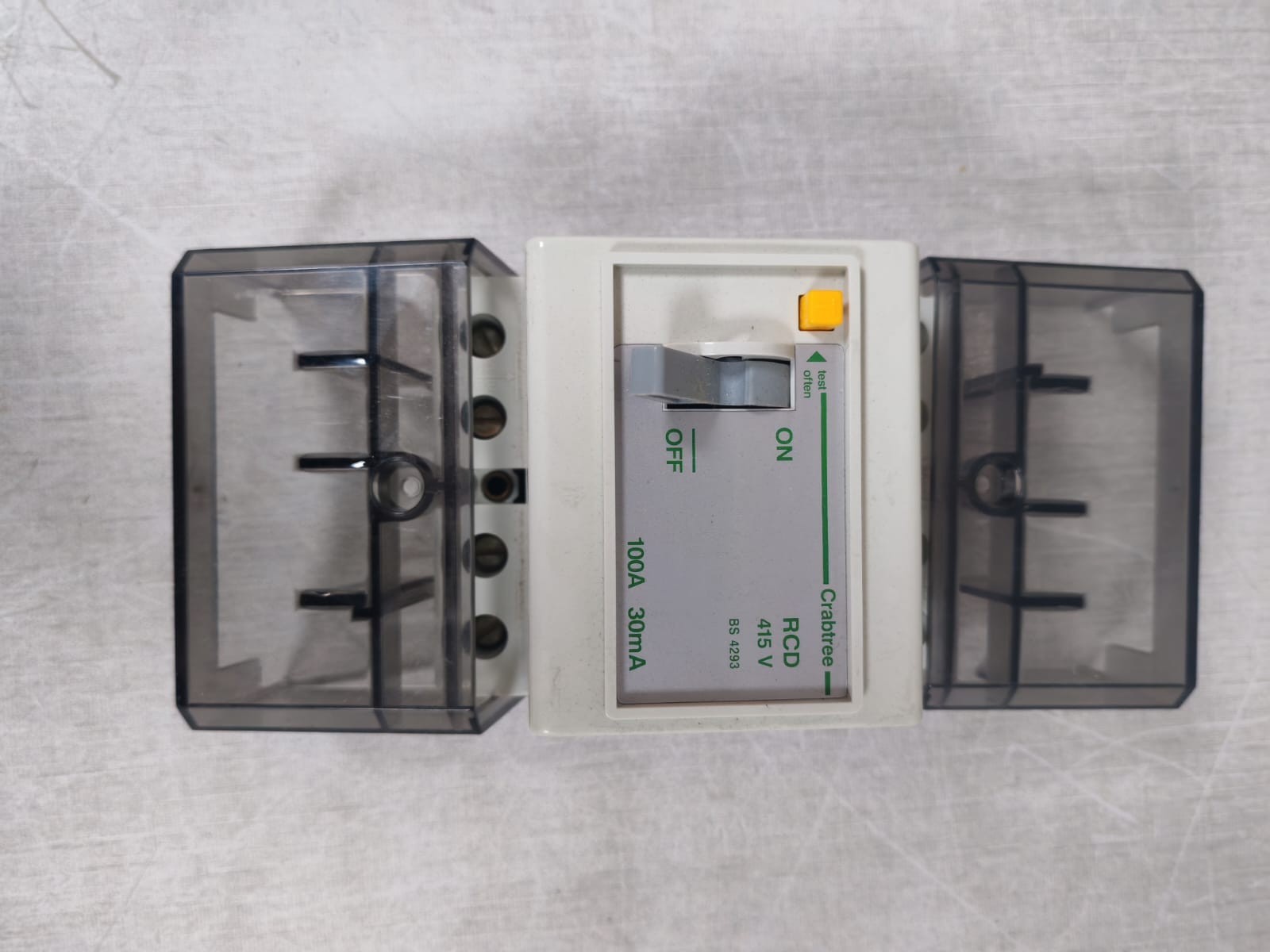 Crabtree Polestar 641/030 Crabtree Polestar RCD 100A 30mA 3 Pole RCD 641/030 415 V 4
