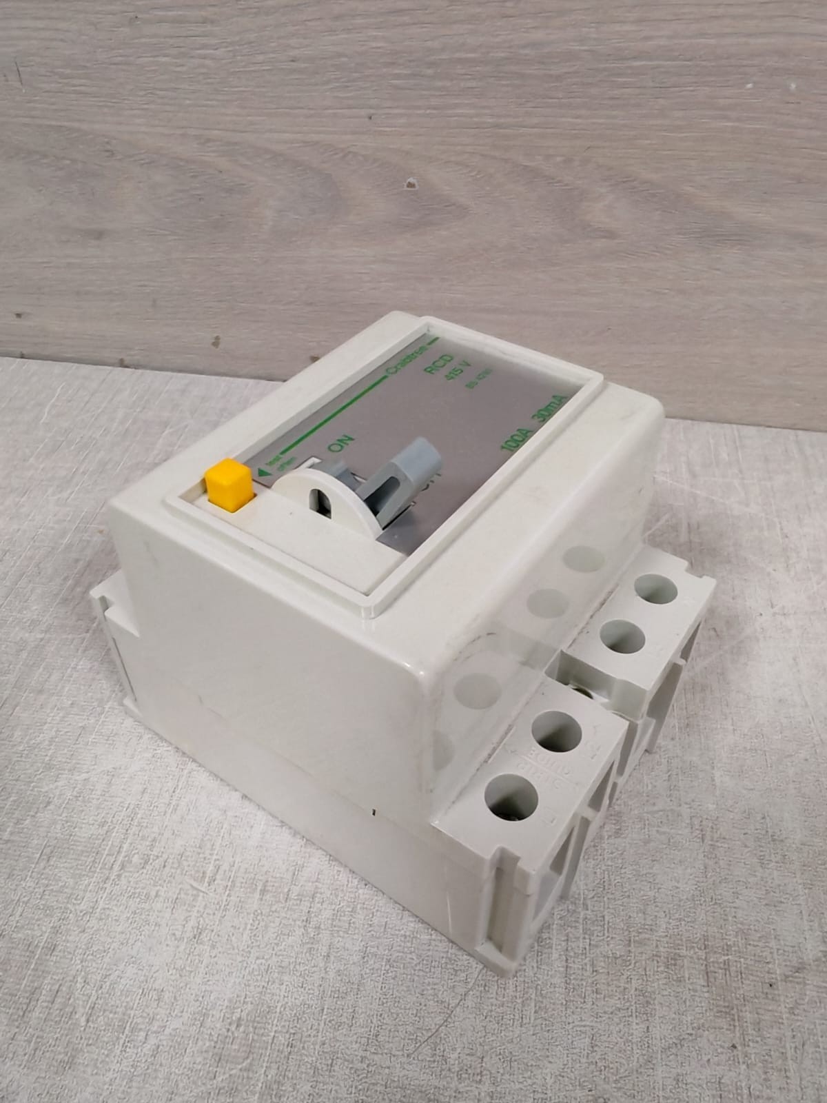 Crabtree Polestar 641/030 Crabtree Polestar RCD 100A 30mA 3 Pole RCD 641/030 415 V 9