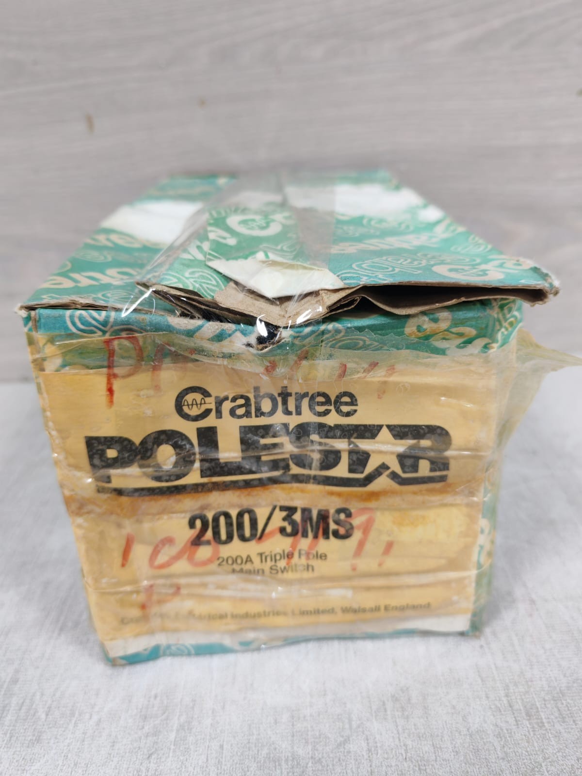 Crabtree 200/3MS Crabtree Polestar Switch Isolator 415V 200/3MS 200A Triple Pole Main Switch 3