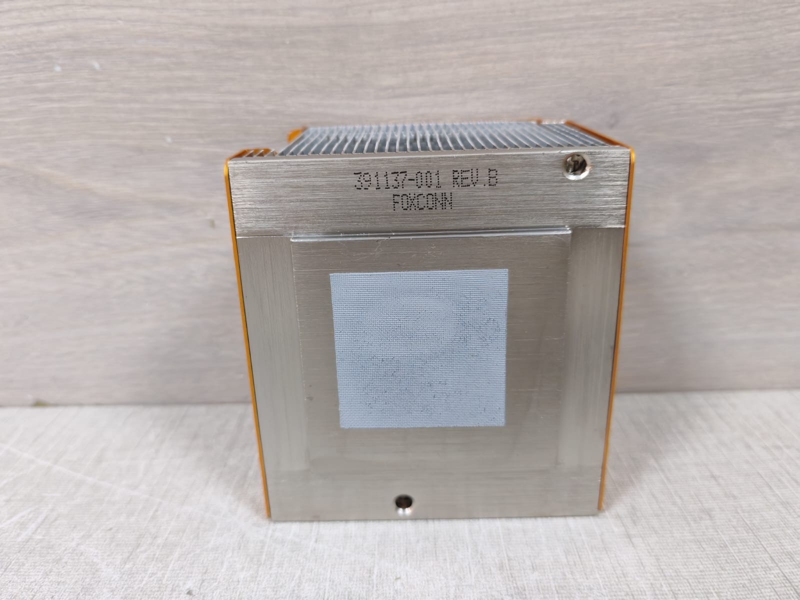 HP 391137-001 HP 391137-001 REV.B FOXCONN HEATSINK 2