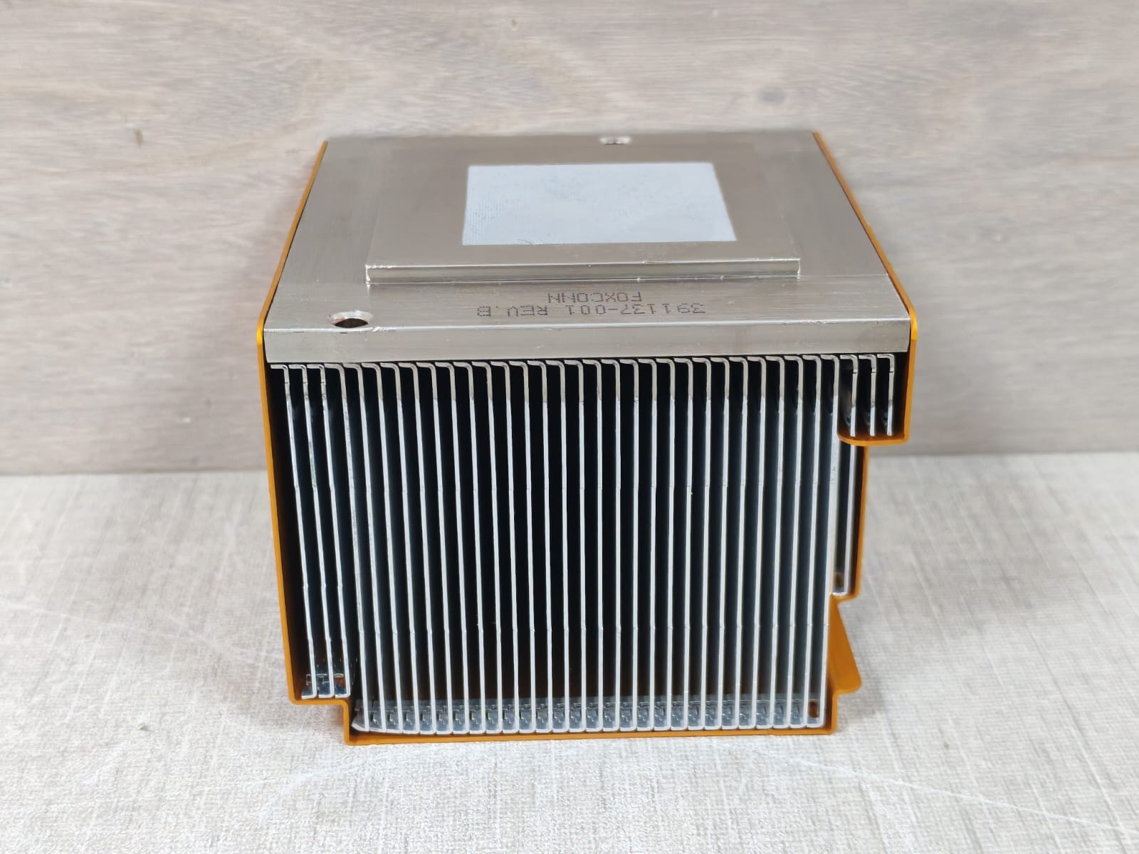 HP 391137-001 HP 391137-001 REV.B FOXCONN HEATSINK 4
