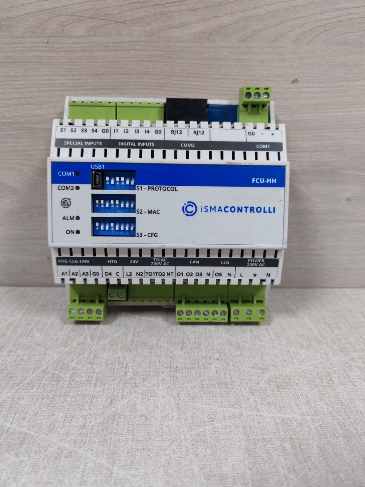 ISMACONTROLLI ISMA-B-FCU-HH ISMACONTROLLI FCU-HH / ISMA-B-FCU-HH FAN COIL CONTROLLER 230VAC 2