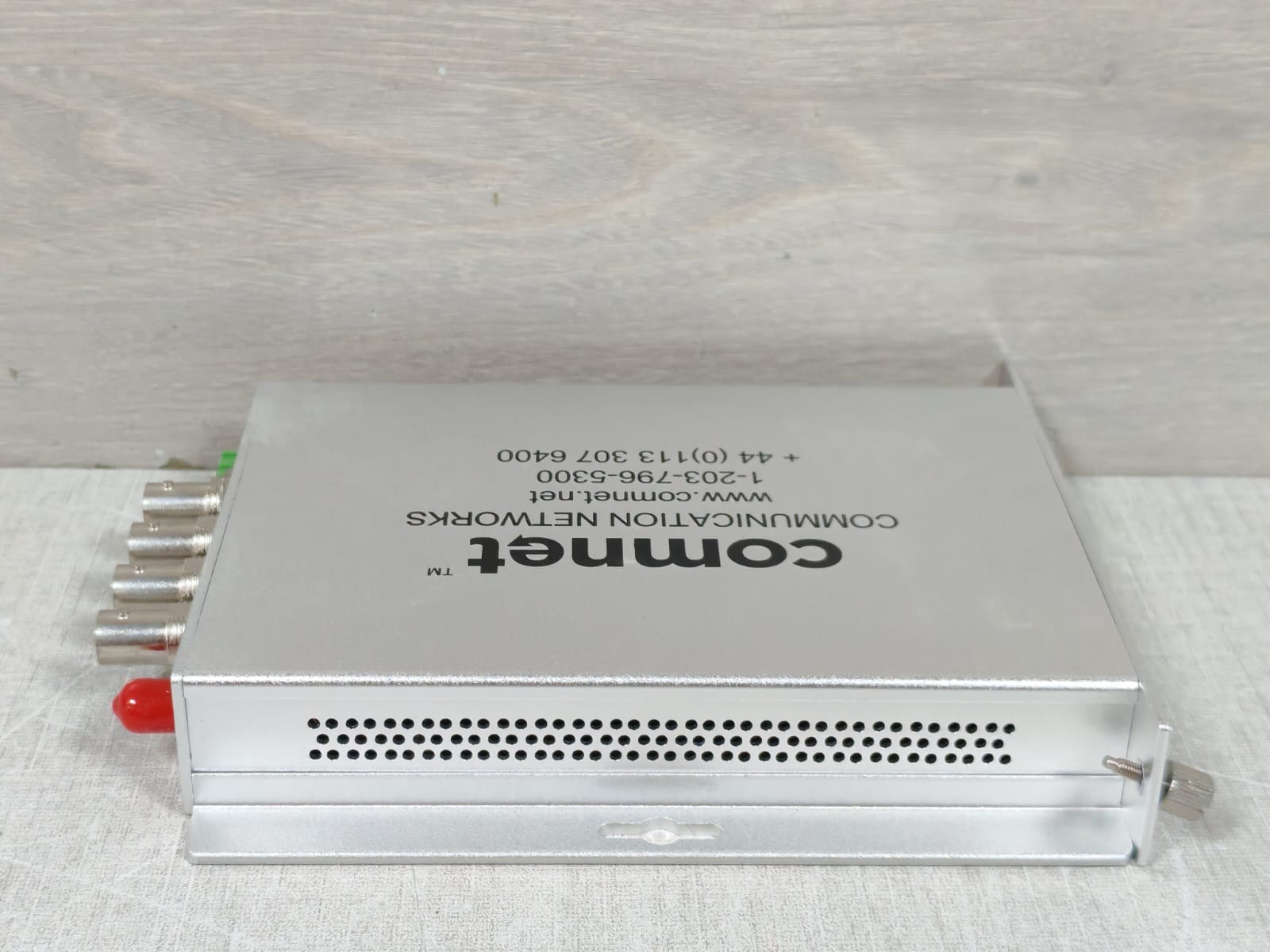 Comnet FVT41/FVT41S1 COMNET FVT41/FVT41S1 4-CHANNEL VIDEO TRANSMITTER 8