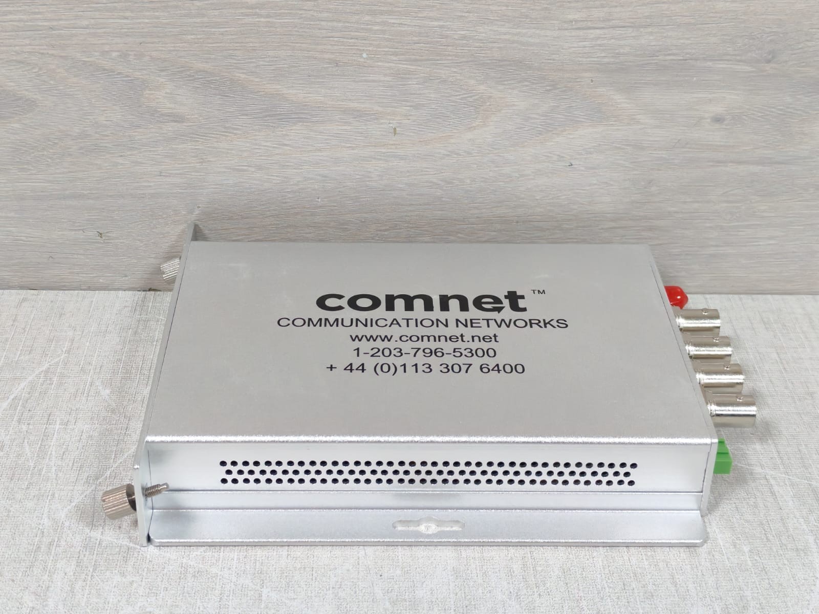 Comnet FVT41/FVT41S1 COMNET FVT41/FVT41S1 4-CHANNEL VIDEO TRANSMITTER 9