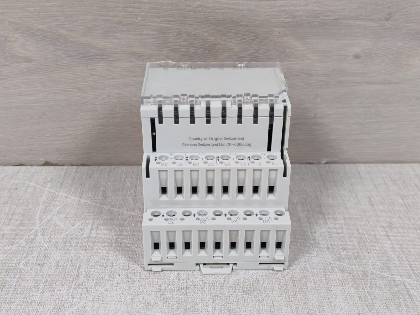 Siemens TXM1.8X SIEMENS TXM1.8X UNIVERSAL I/O MODULE 3