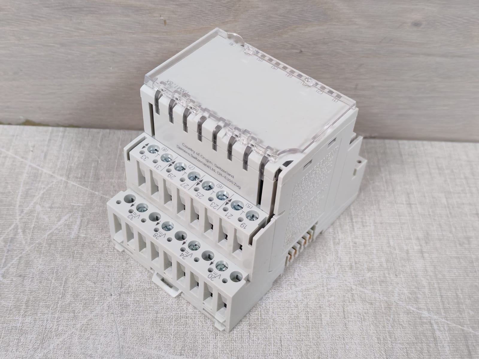 Siemens TXM1.8X SIEMENS TXM1.8X UNIVERSAL I/O MODULE 8
