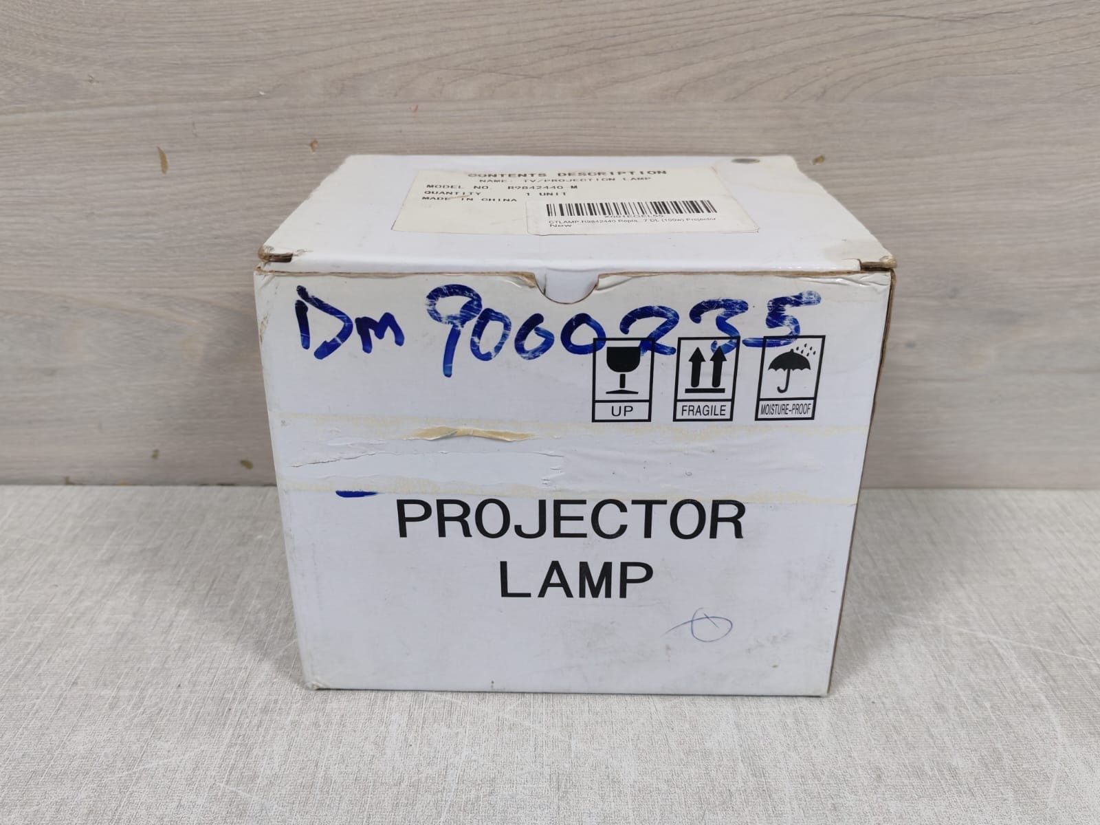 Unbranded R9842020 R9842020 PROJECTOR LAMP 10