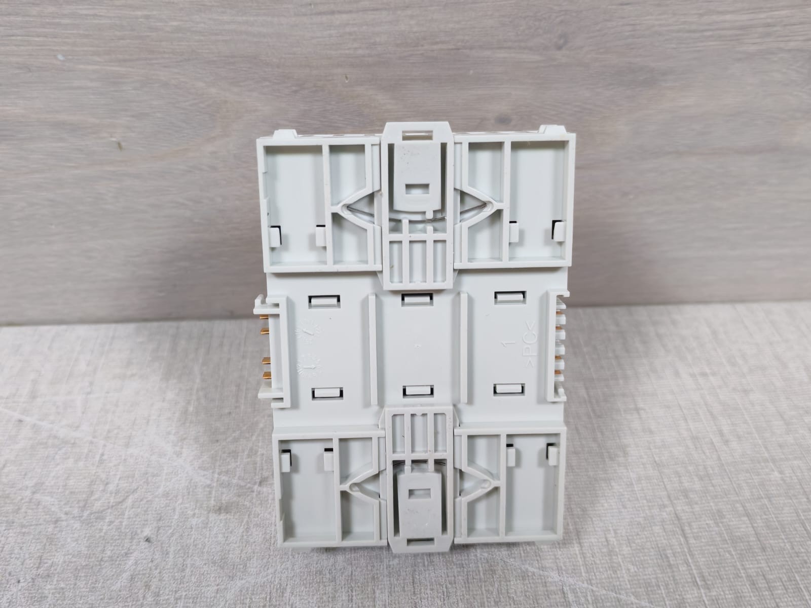 Siemens TXM1.8P SIEMENS TXM1.8P I/O MODULE 8