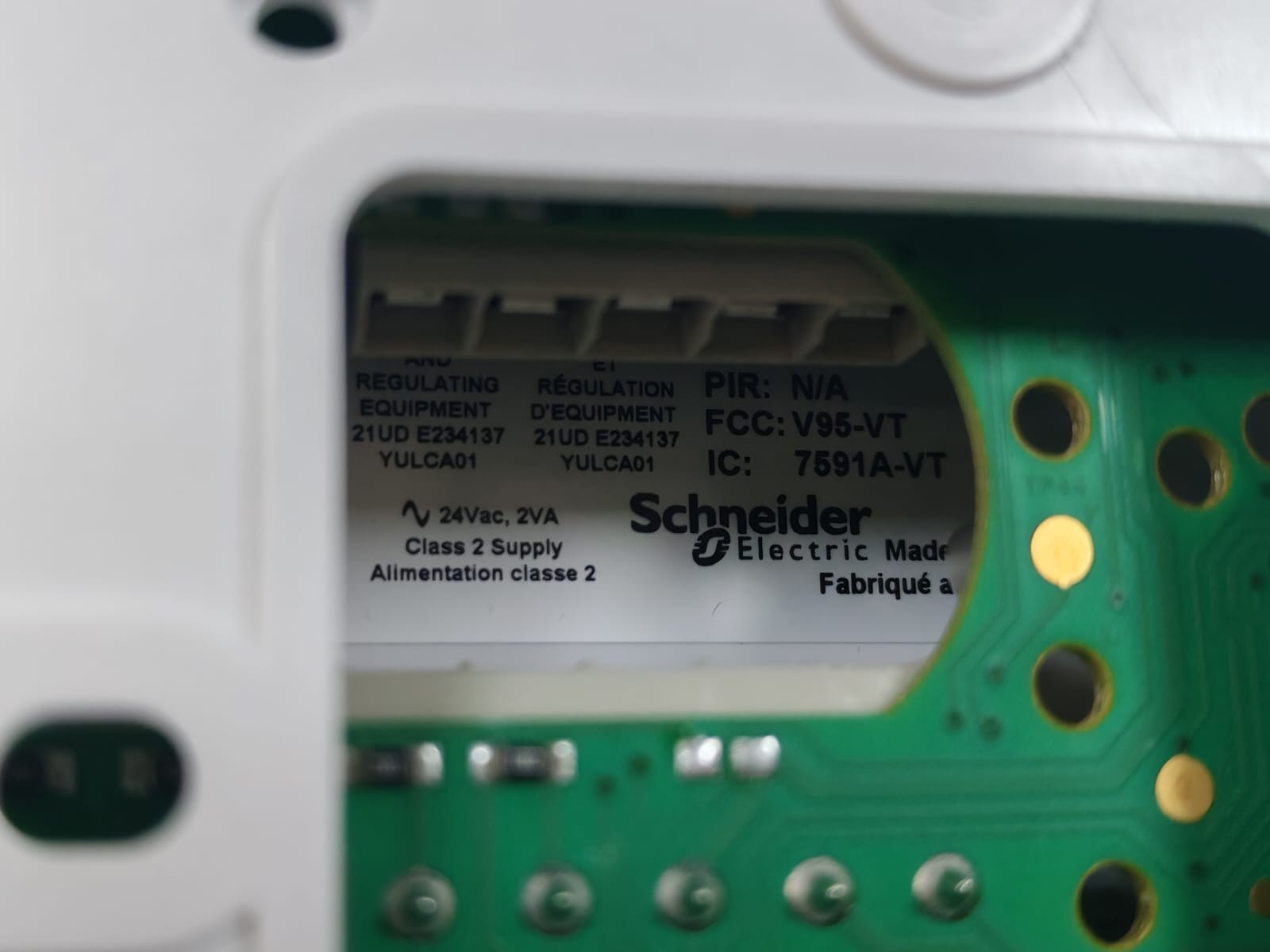 Schneider Electric SE7350F5045 SCHNEIDER ELECTRIC SE7350F5045 ROOM CONTROLLER-FAN COIL APPLICATIONS 3