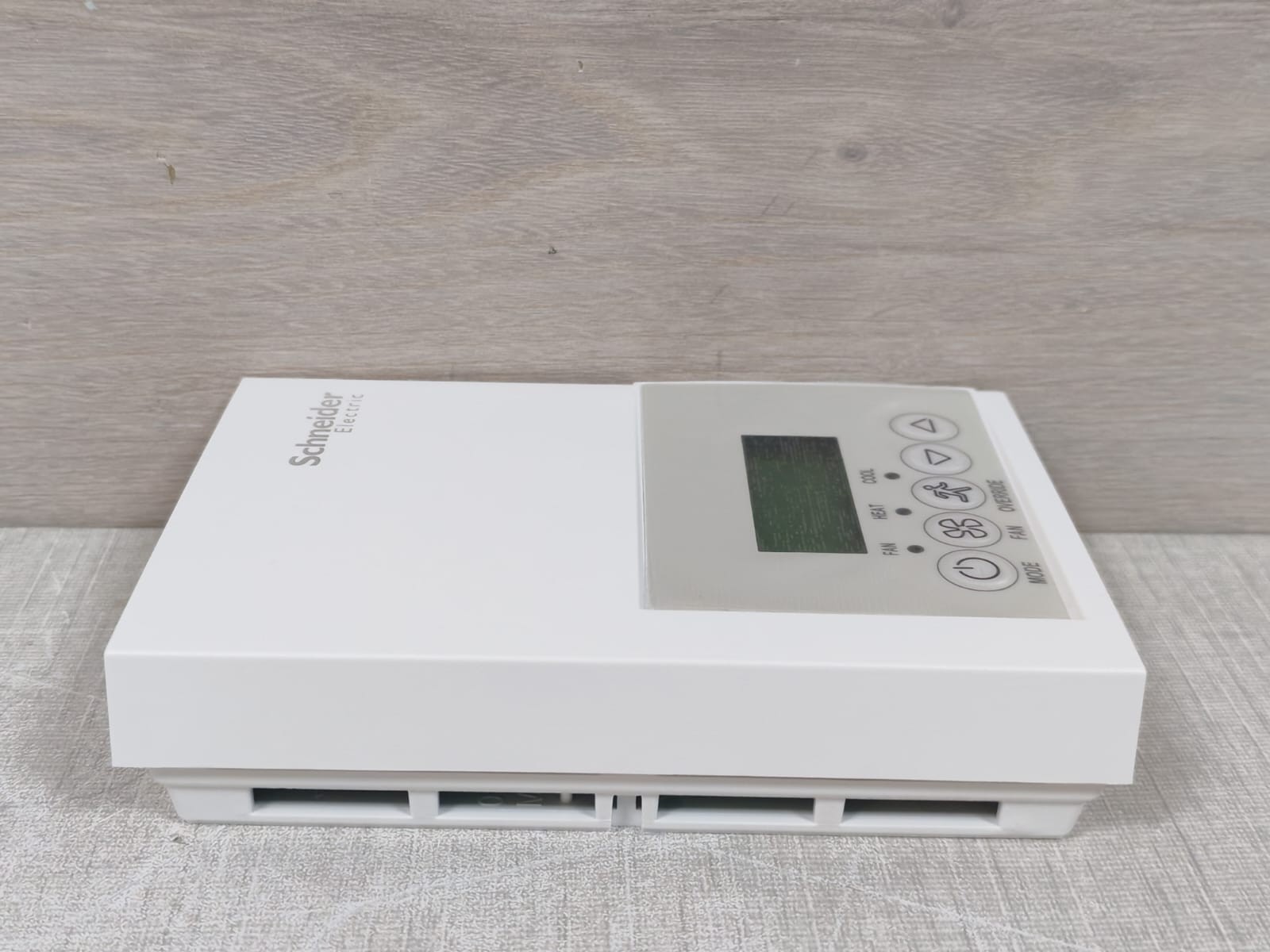Schneider Electric SE7350F5045 SCHNEIDER ELECTRIC SE7350F5045 ROOM CONTROLLER-FAN COIL APPLICATIONS 6