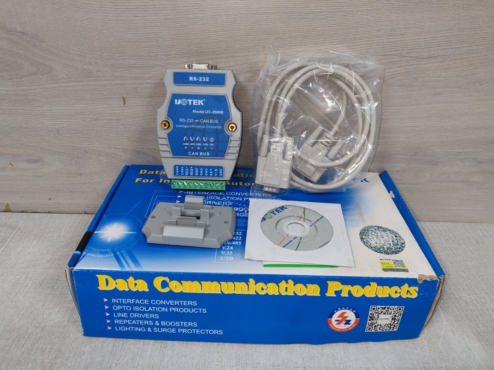 UOTEK UT-2505B RS-232 CAN BUS INTELLIGENT PROTOCOL CONVERTER