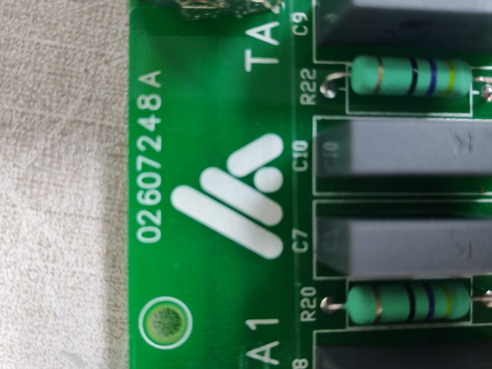 Unbranded 9SKHH002A-08 9SKHH002A-08 REV 08 SK HPS PILOT SCR RADDR Circuit Board 2