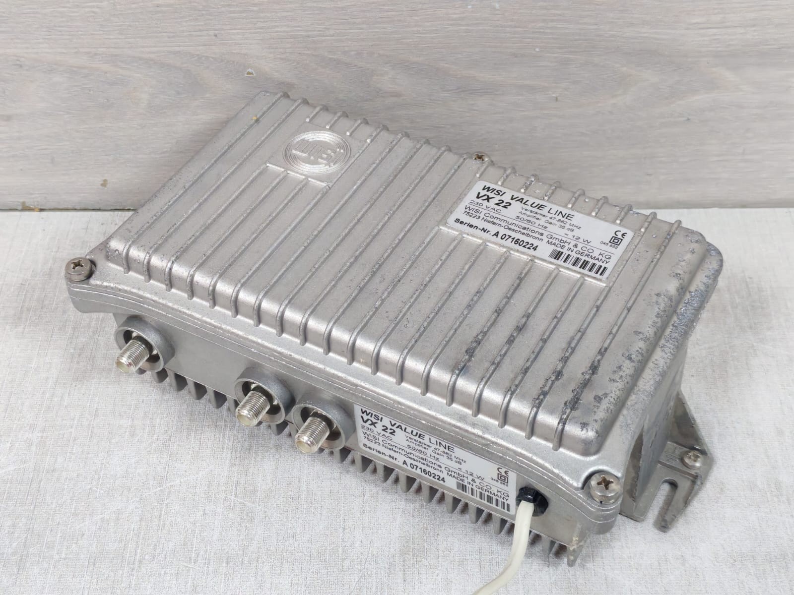 WISI COMMUNICATIONS VX22 WISI VX22 COMMUNICATIONS VALUE LINE AMPLIFIER 230VAC 12W 5