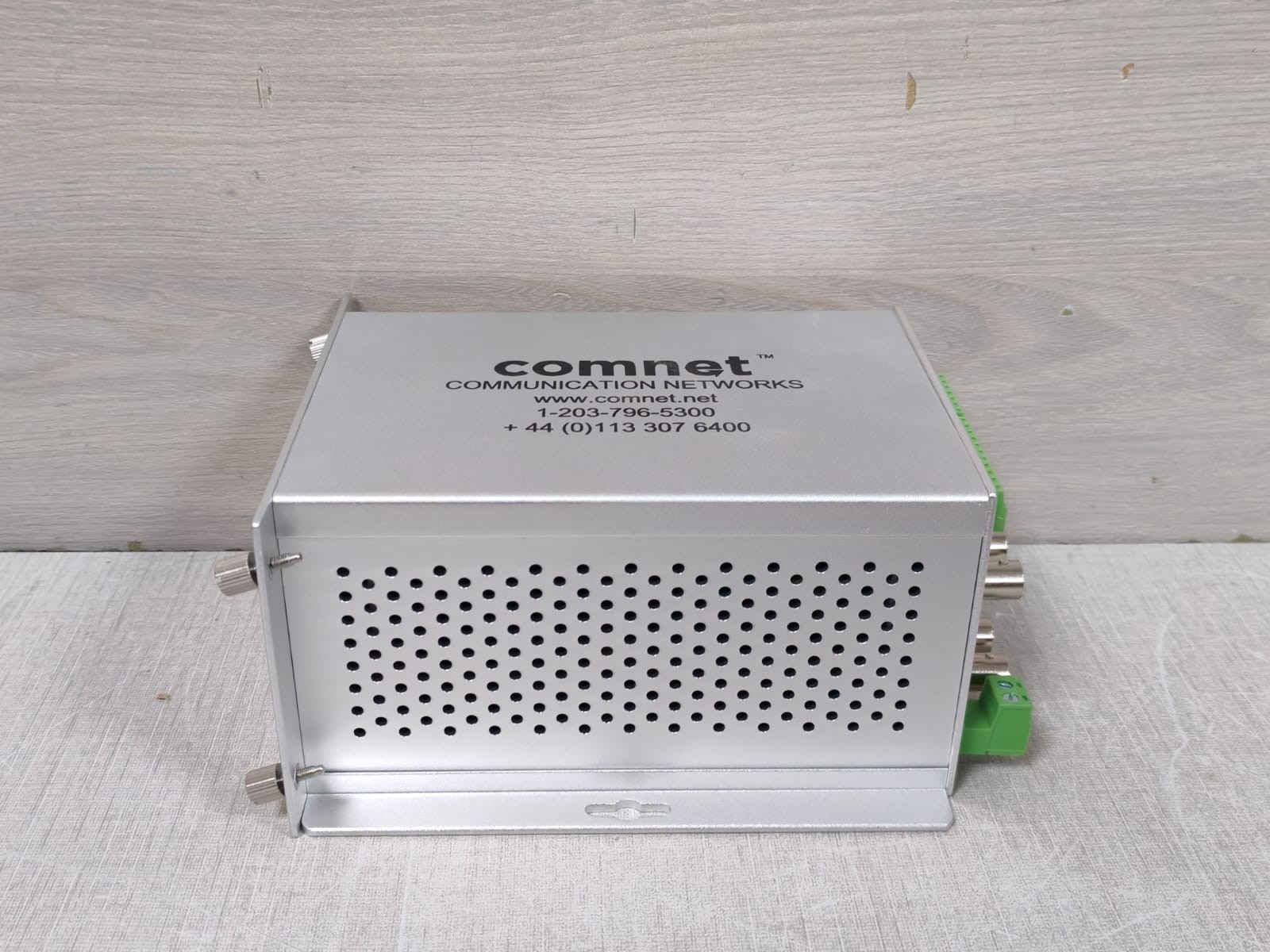 Comnet FVT812/FVT812M1 COMNET FVT812/FVT812M1 8-CHANNEL DIGITAL VIDEO TRANSMITTER 8