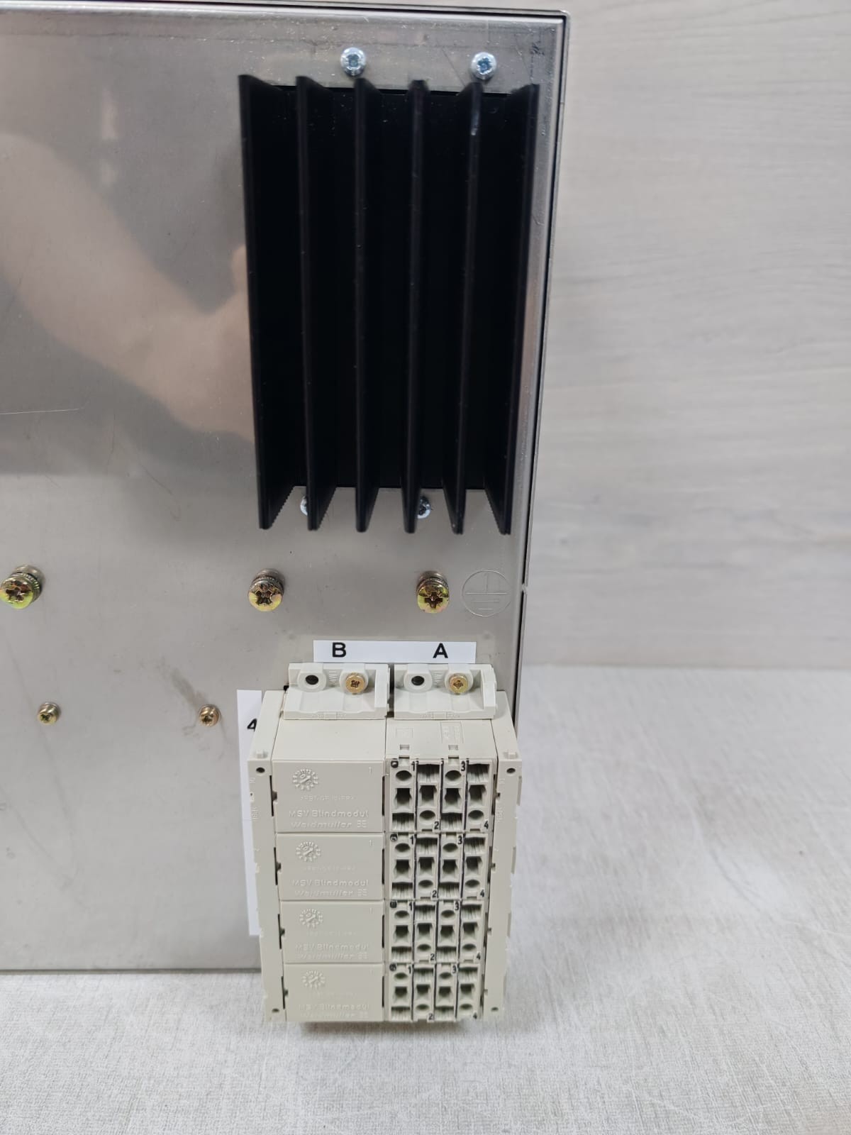 Siemens 7K33000CA00/CC /1P7K33000CA00/CC SIEMENS 7K33000CA00/CC /1P7K33000CA00/CC 20HZ GENERATOR 125VAC 9